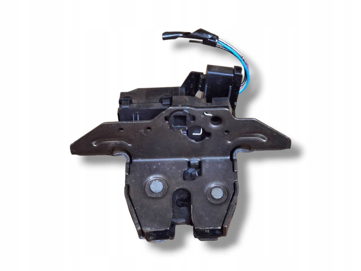 lock bonnet boot Opel Astra J 2011 13581023