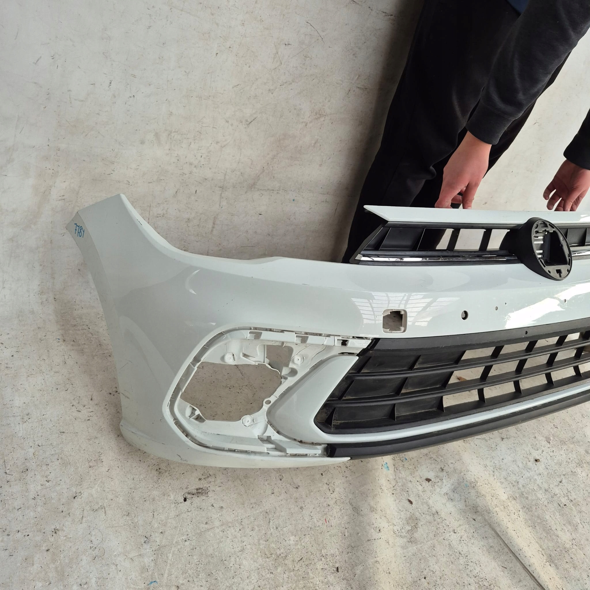 VW POLO VI 2G LIFT 21- bumper front front PDC 2GS807221H