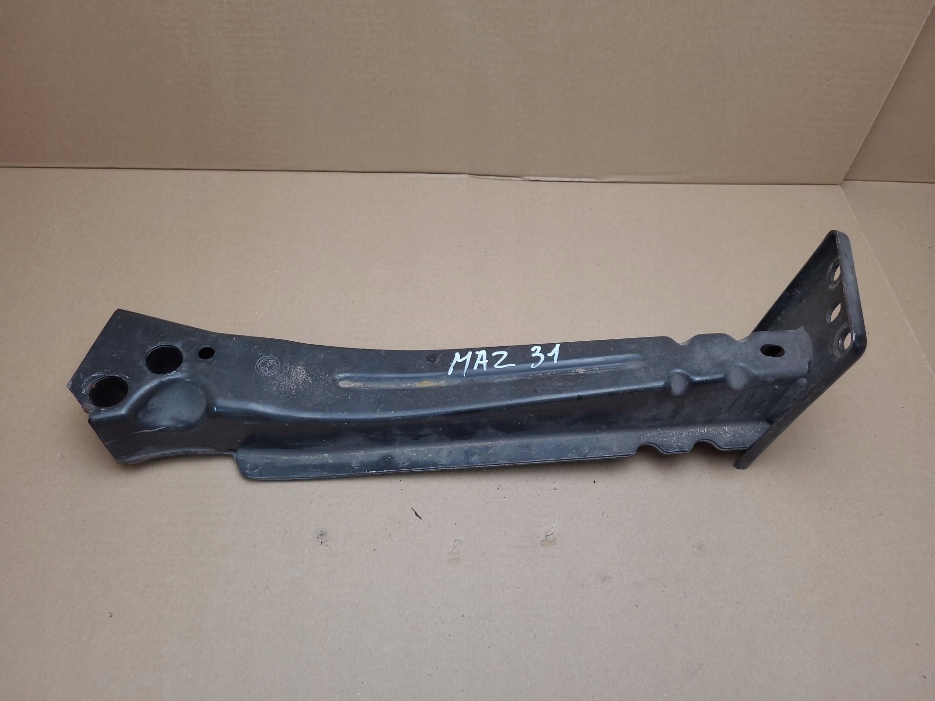 sider pillar of a bumper front Fiat 500 2 2009