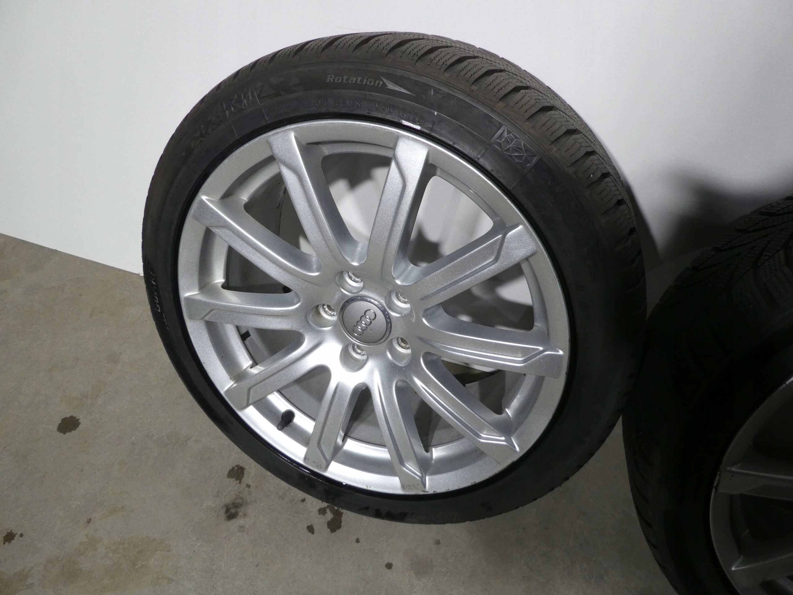 4X wheels discs tyres AUDI 8K0601025AJ 2020R 245/40/18