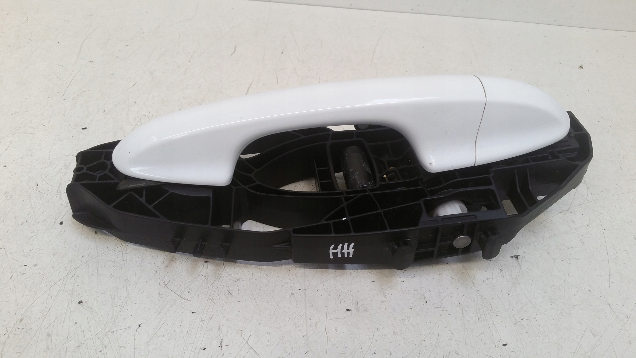 handle left rear part HH Ford Fiesta MK8