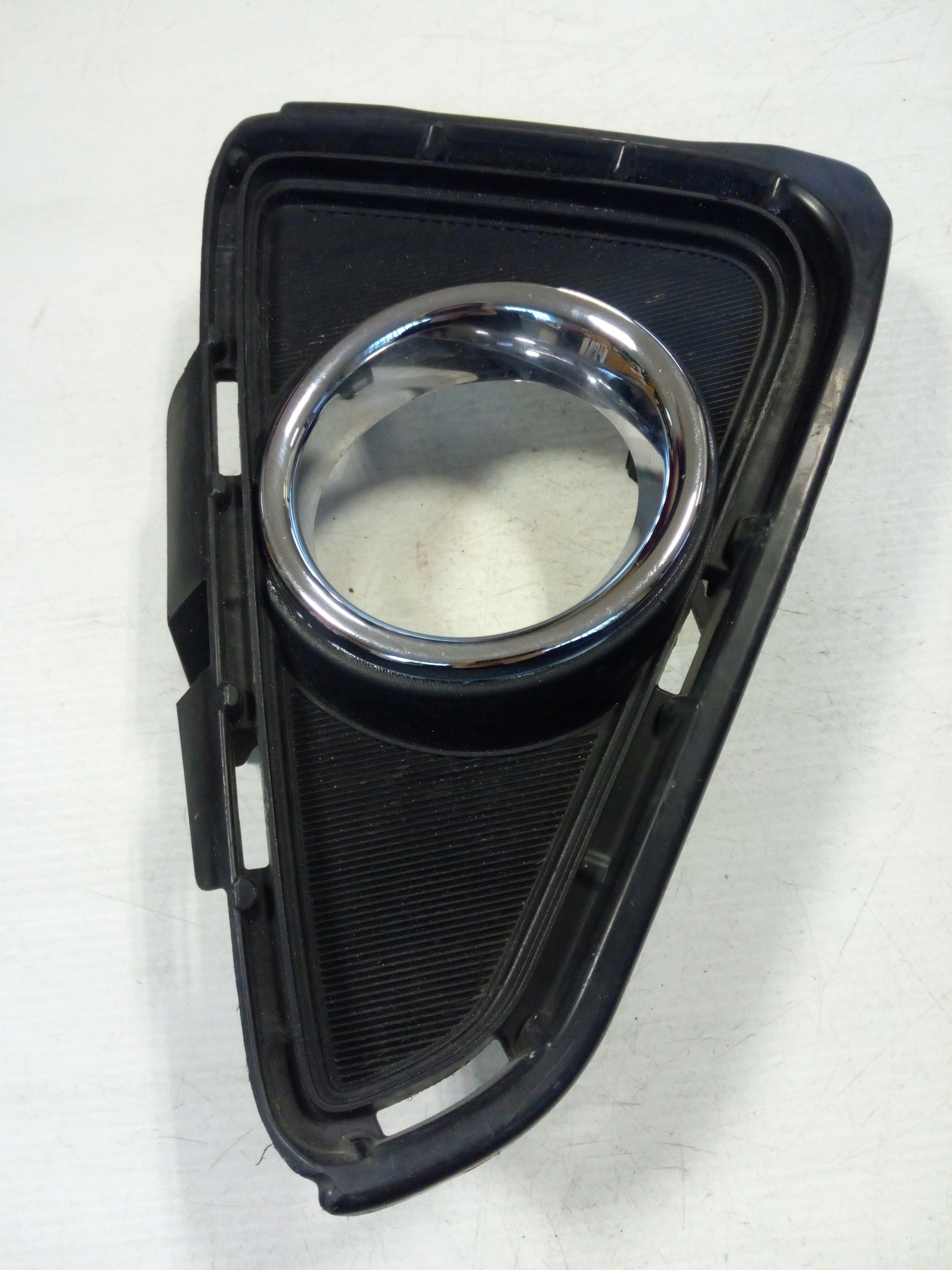 52030-42050 - РЕШІТКА БАМПЕРА ГАЛОГЕННА TOYOTA RAV - 4 RAV 4*