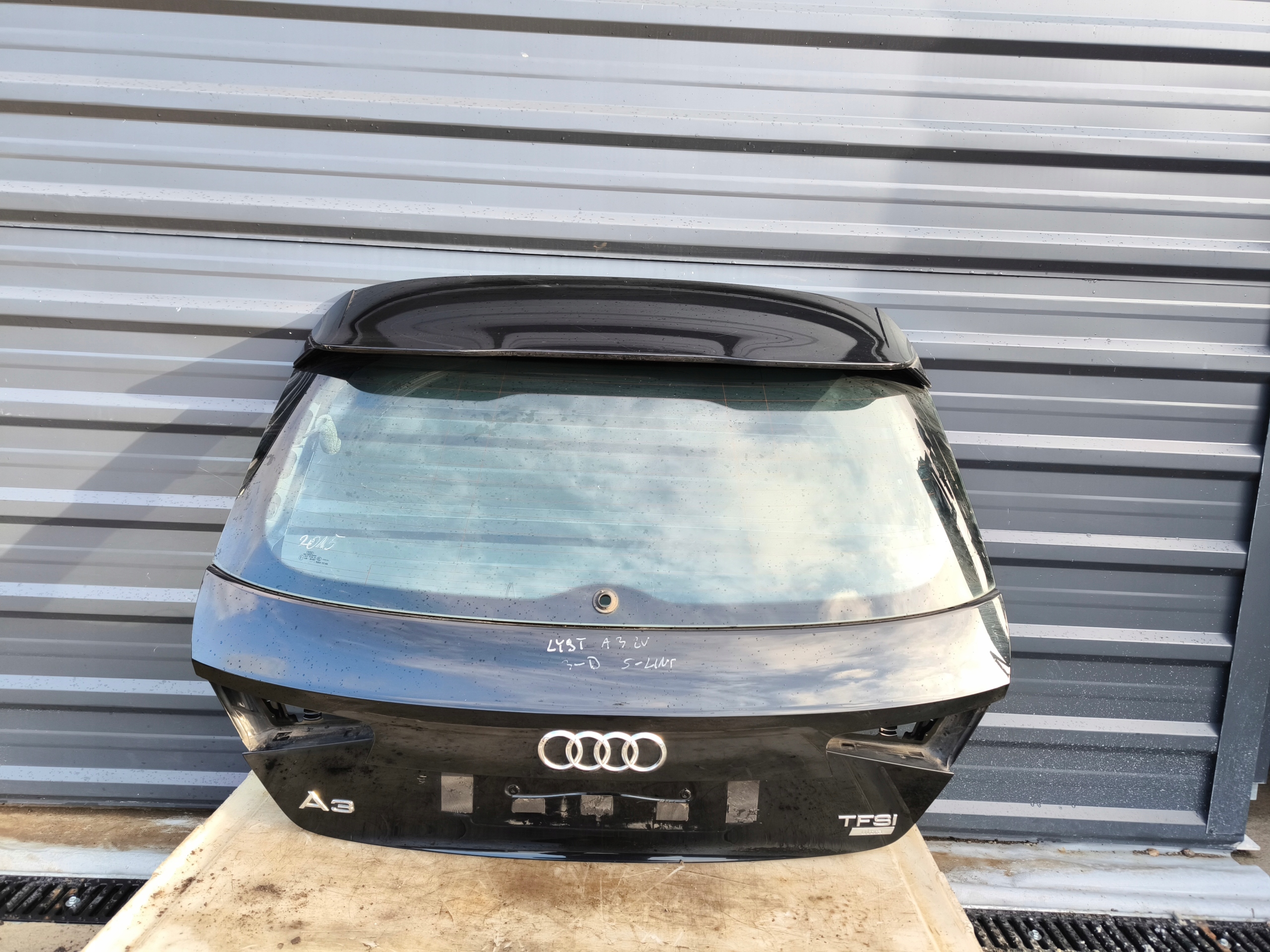 boot door rear AUDI A3 8V3 3 door S LINE LY9T original !!!