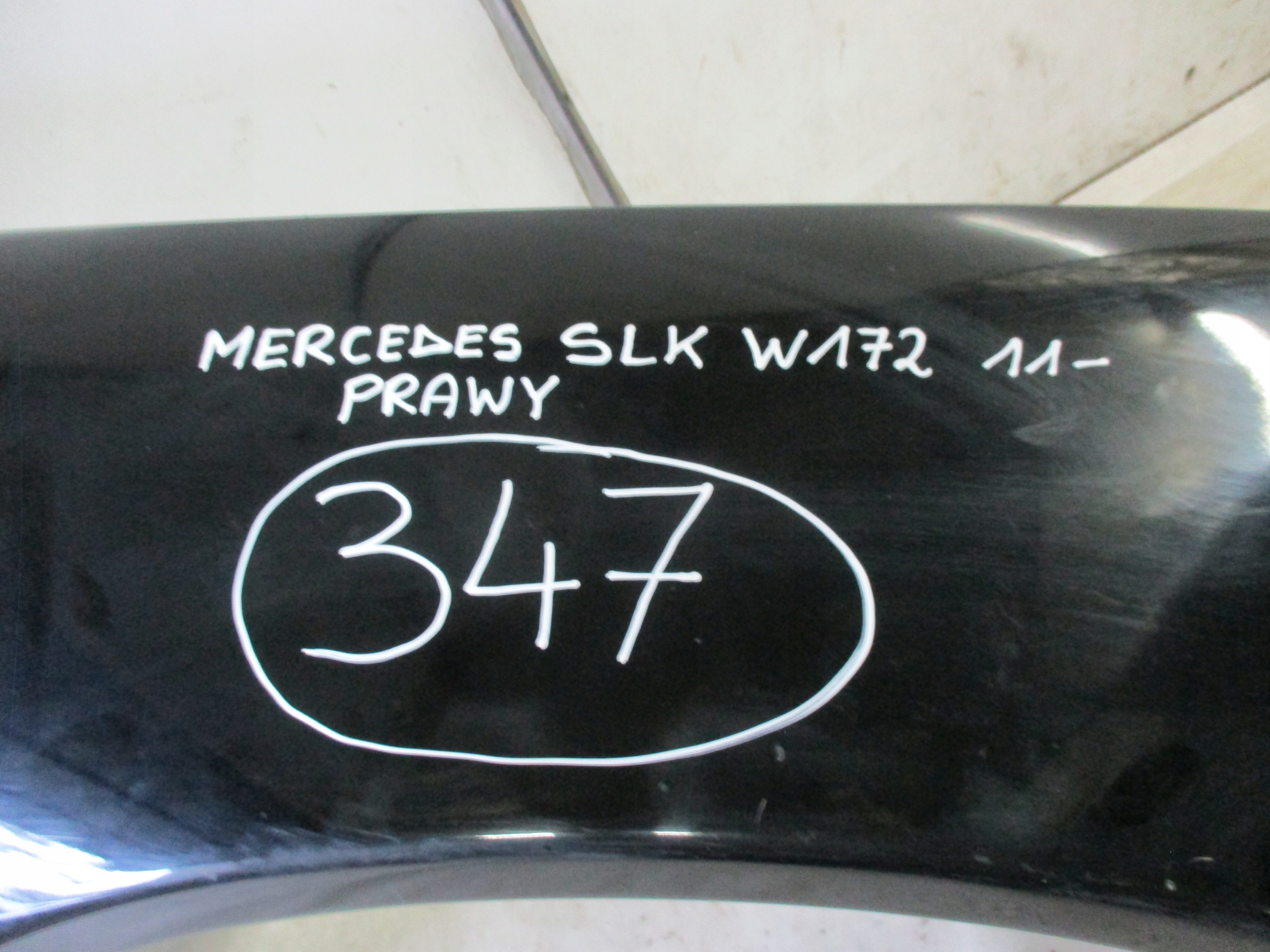 fender right front front Mercedes SL 230