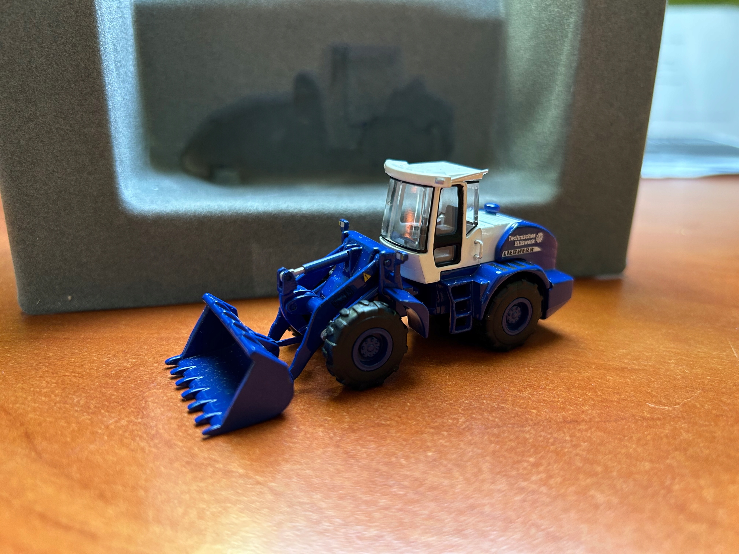 Model ładowarki kołowej Liebherr L538 "THW"