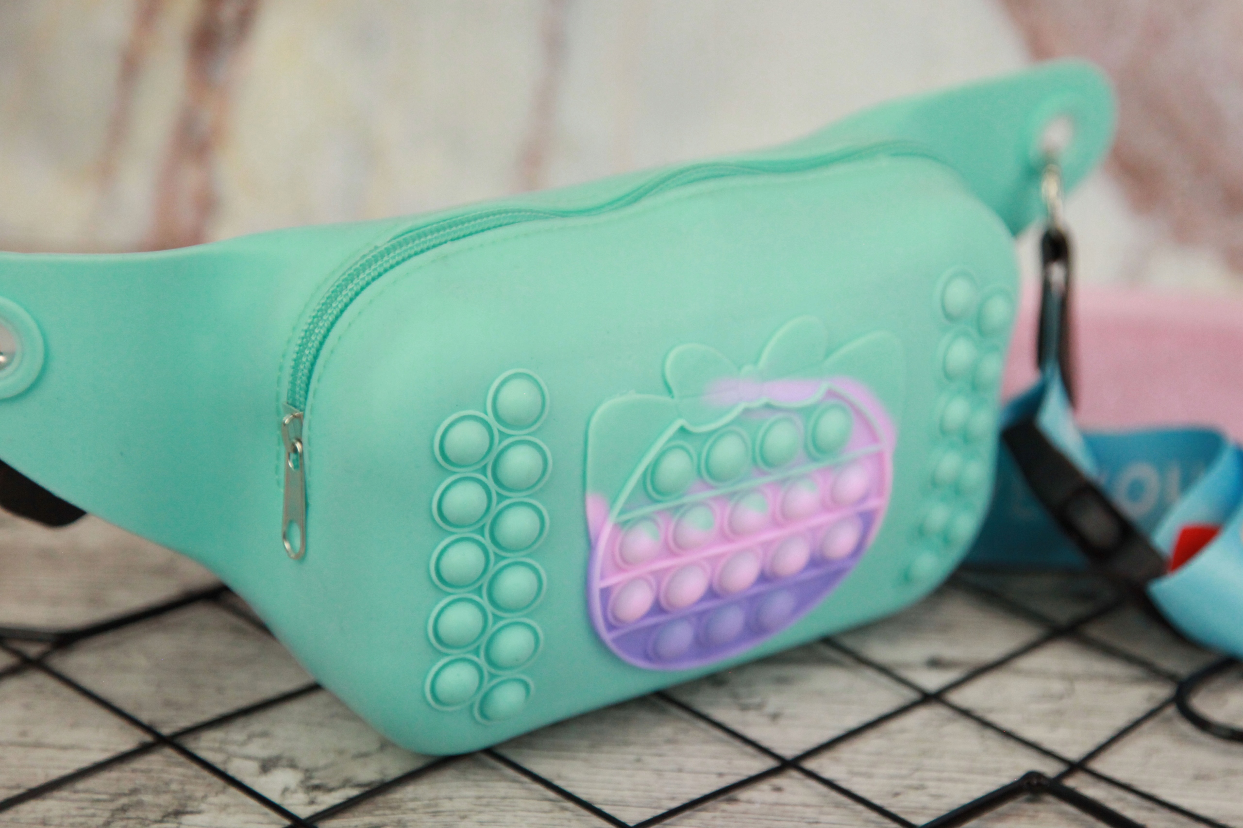 NERKA TOREBKA SASZETKA Liczba kieszeni 1