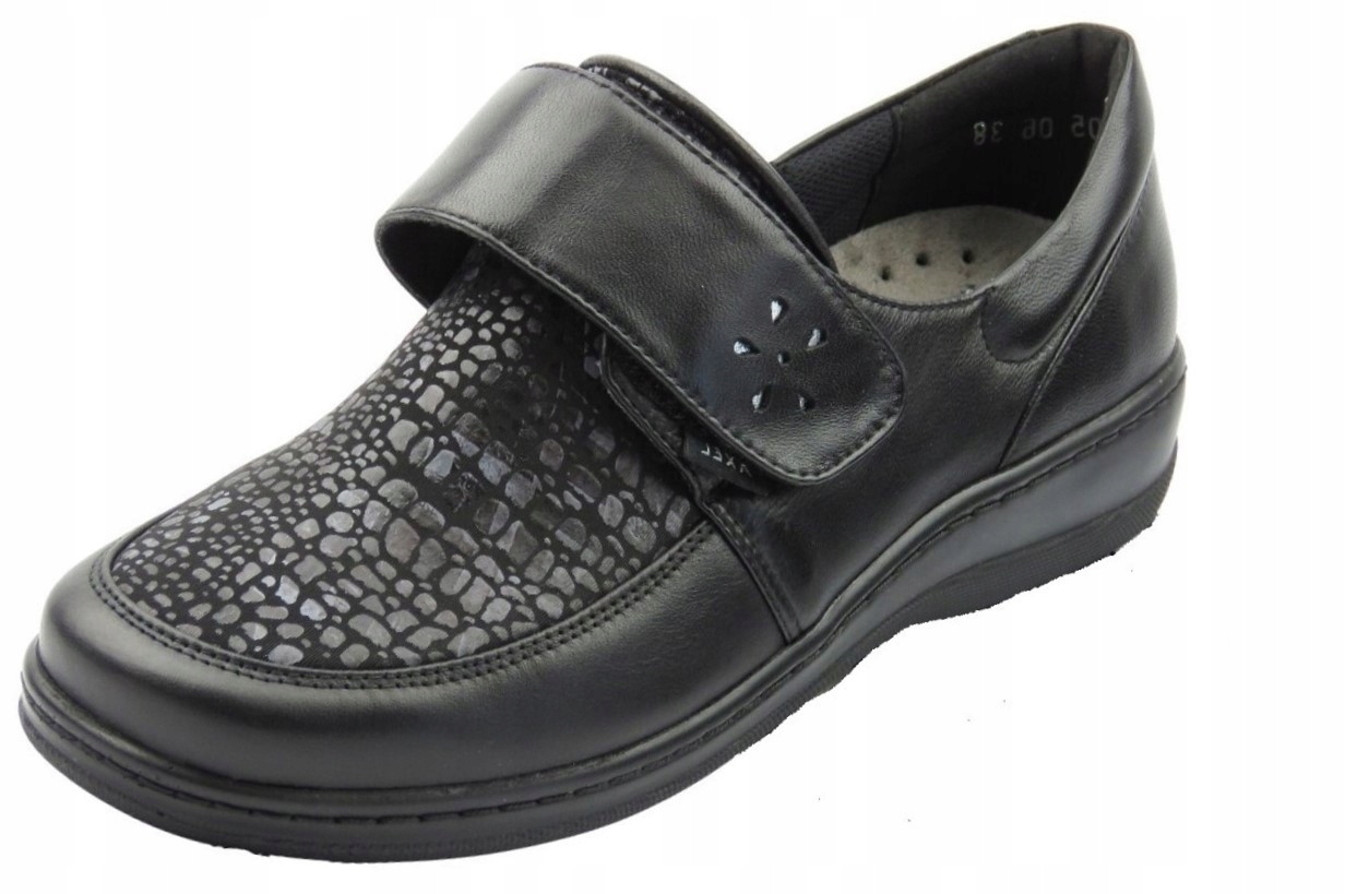 Axel dámské kožené polobotky se zapínáním na na suchý zip, velikost vel