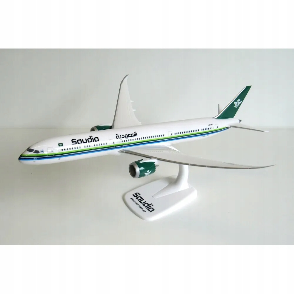 Model Boeing B787-10 Saudia HZ-AR32