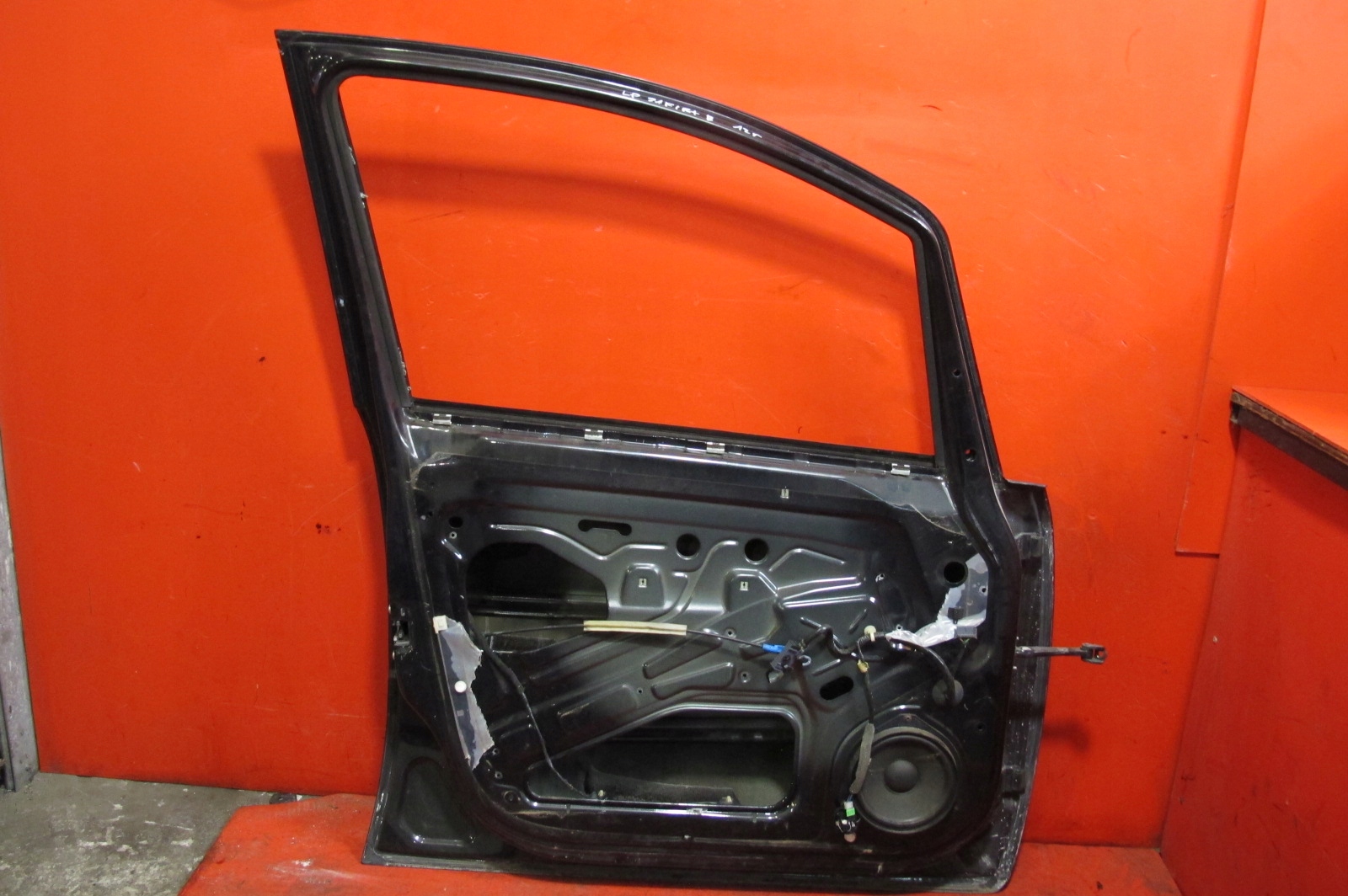 OPEL ZAFIRA B door front front left Z01Q black,