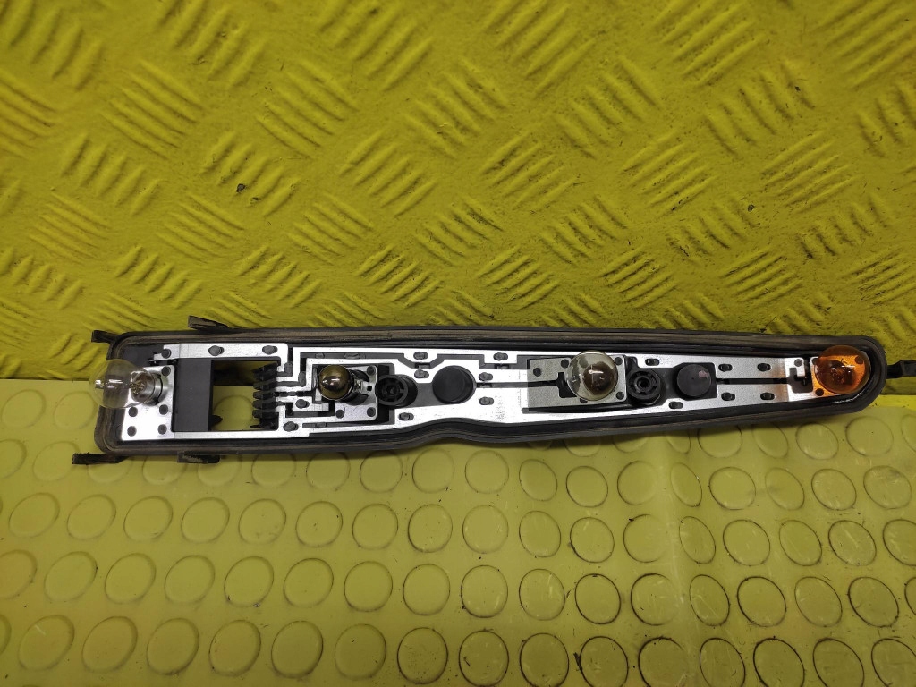 OPEL MERIVA light right rear part 93294346