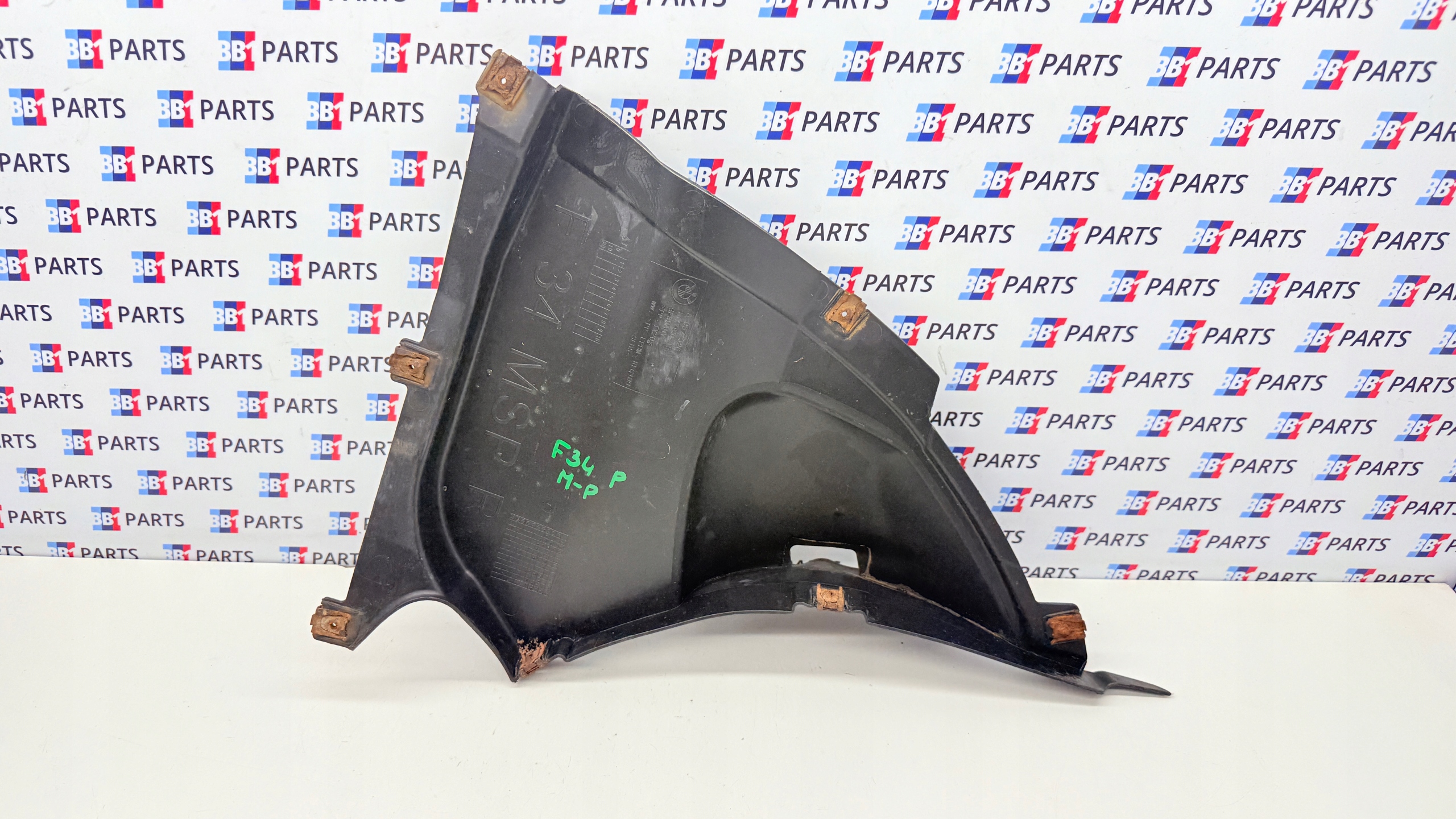 BMW F34 GT TROJKAT mudguard right right m-packet nice 8057326