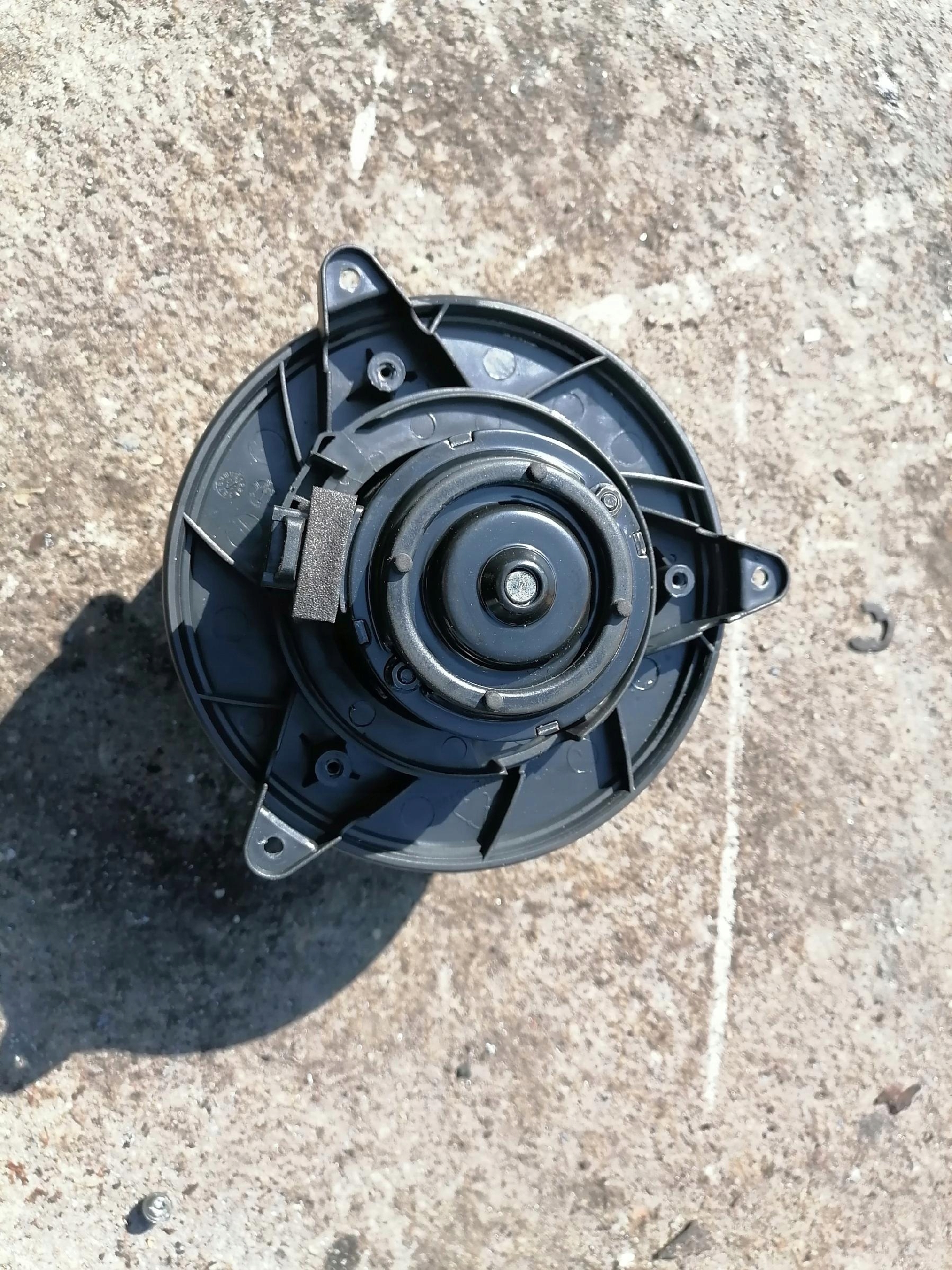 OPEL MERIVA B ventilátor topení tOPENÍ