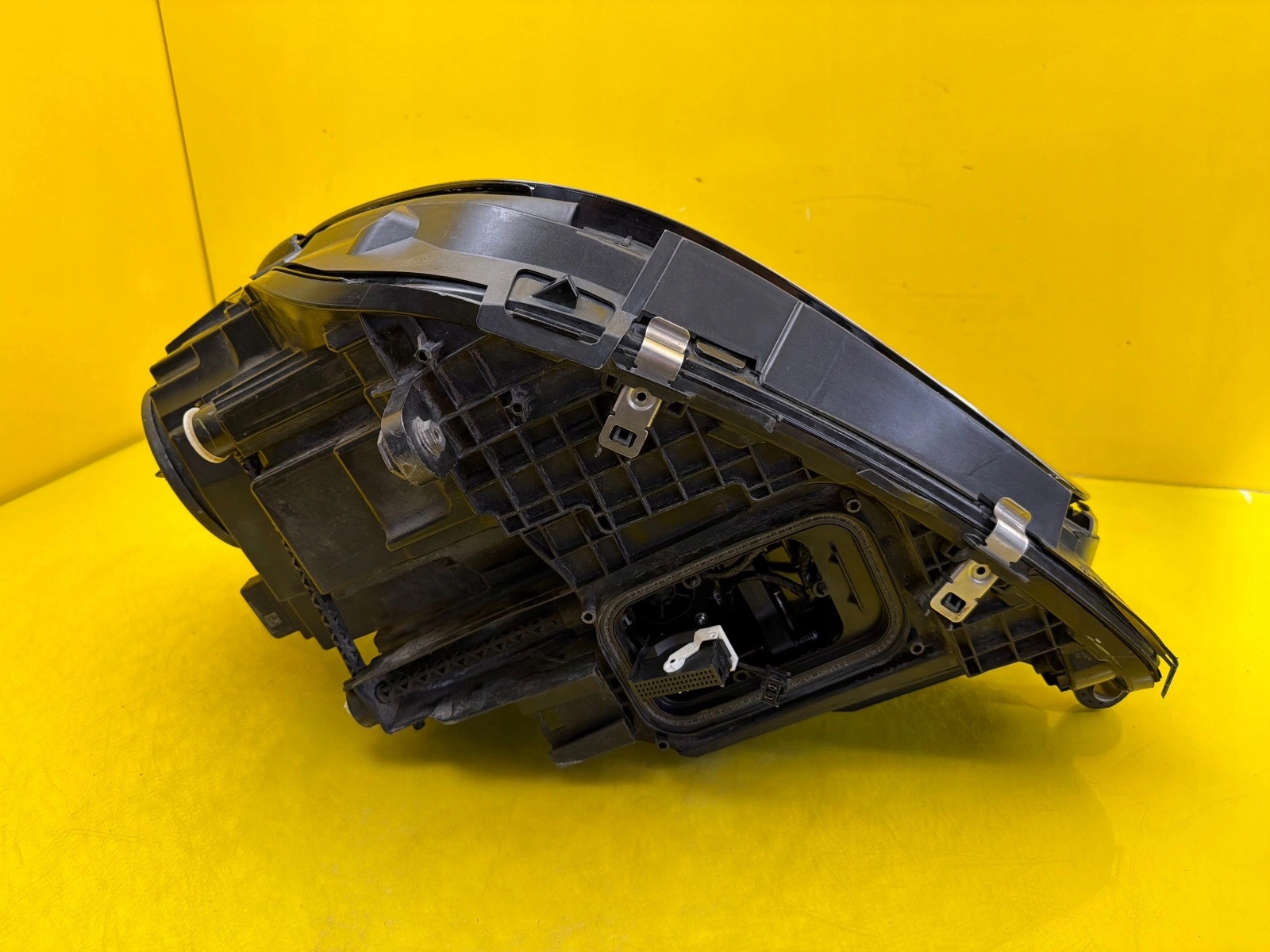 light right Mercedes GLE W167 Full Led Multibeam A1679061700