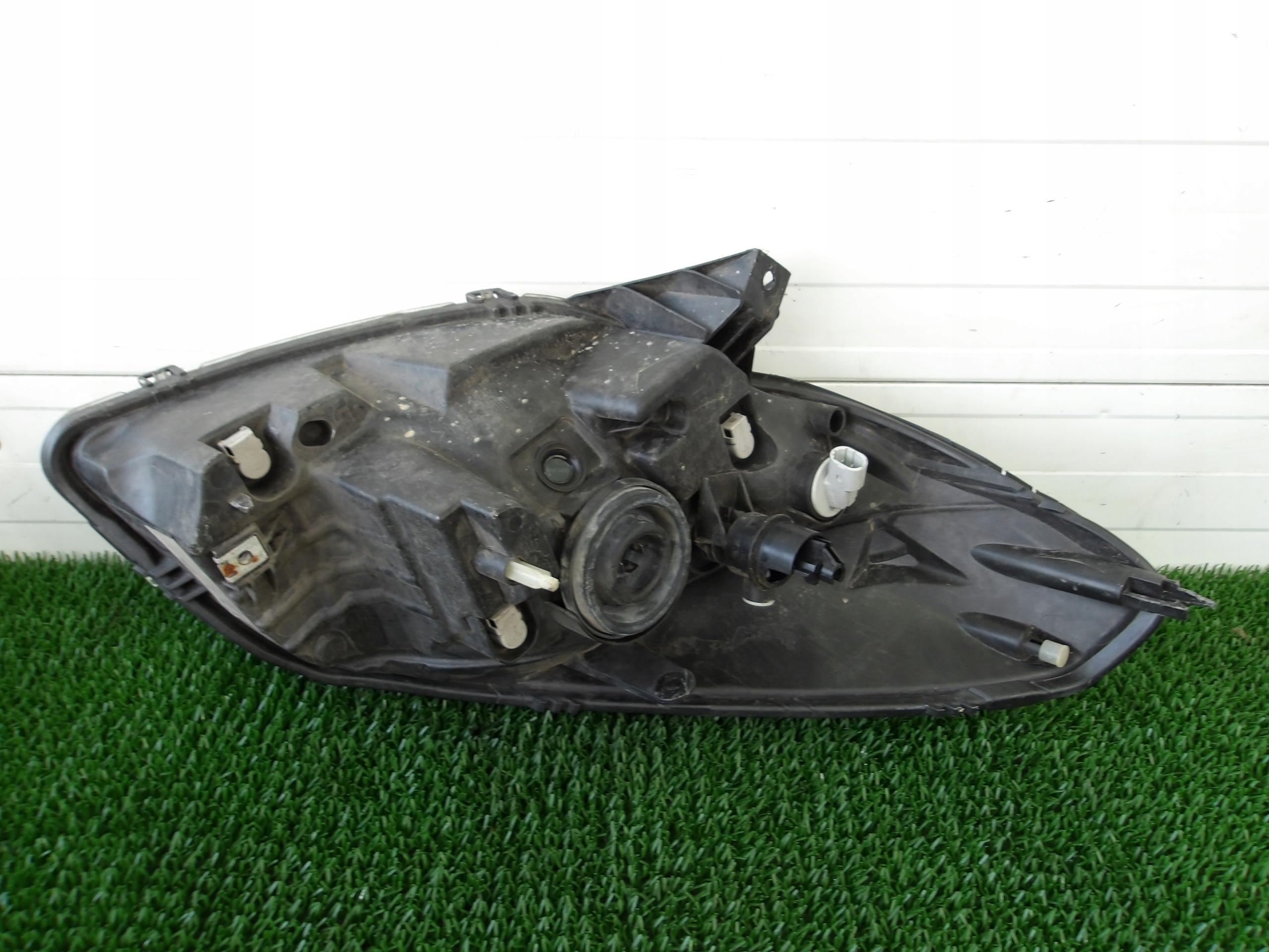DACIA SANDERO and 08- light front left 8200733878