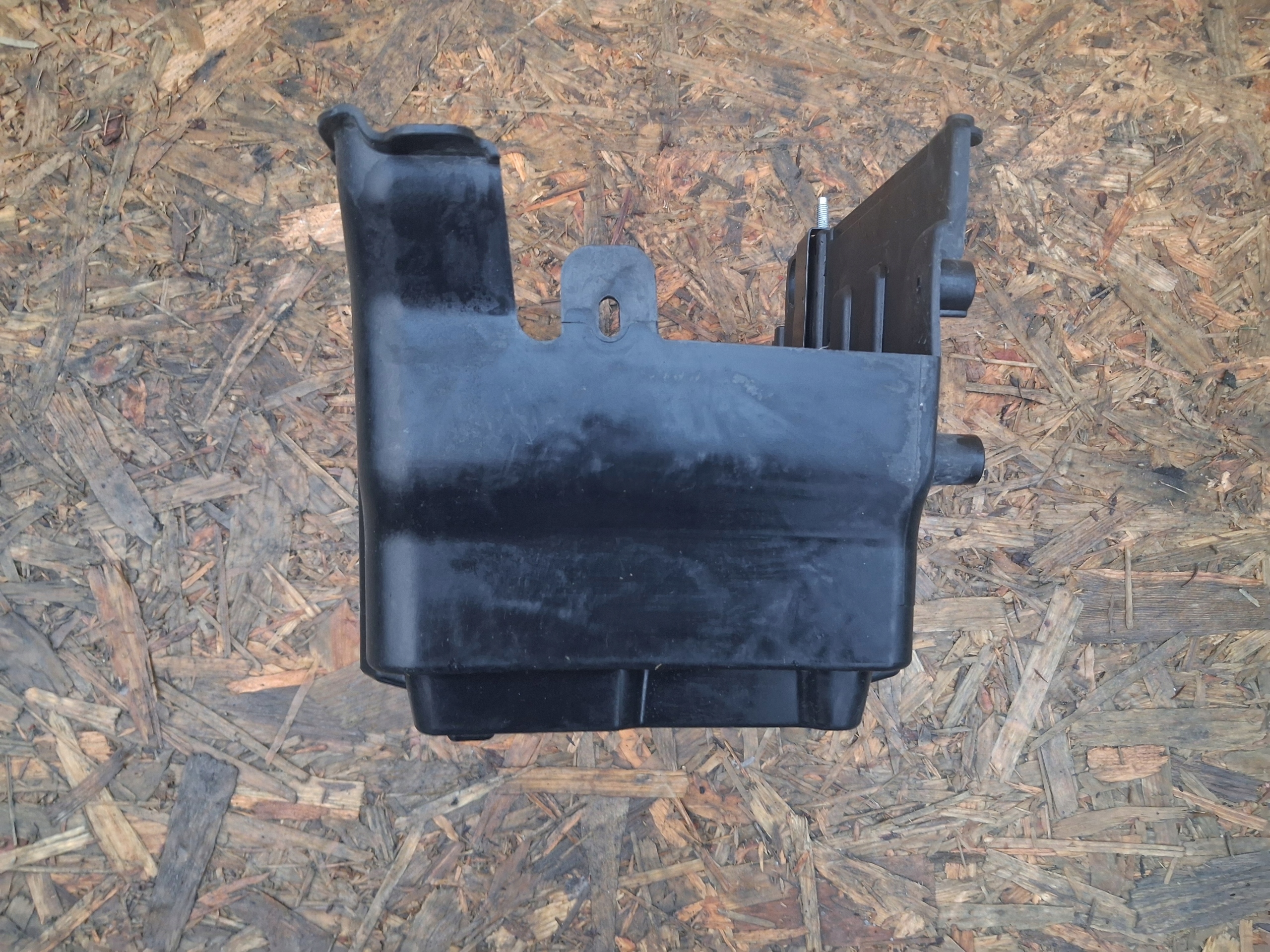 Porta staffa per batteria FORD COURIER JT7610723A