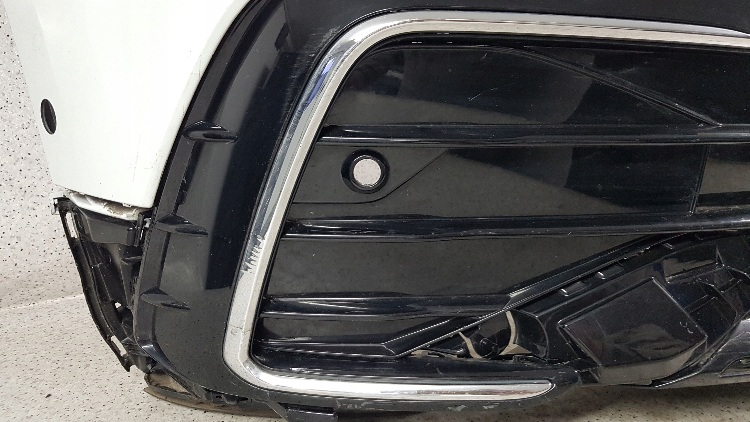 VW TIGUAN LIFT R LINE 5NA 2020 - bumper front 2536
