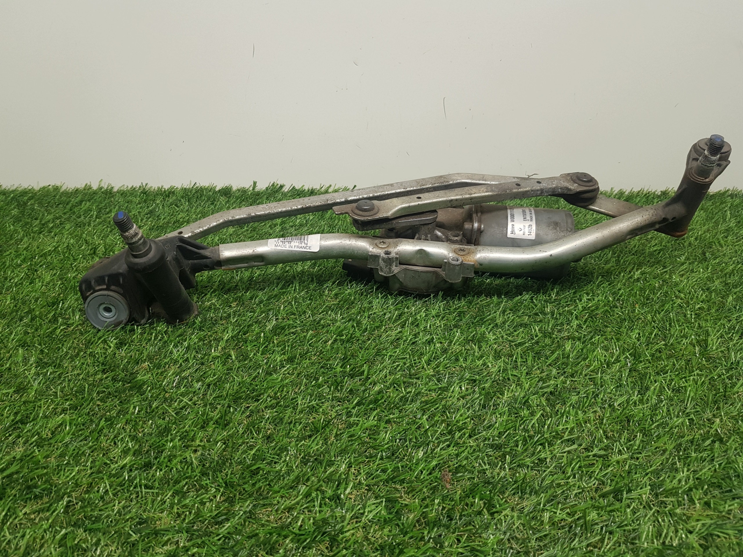 wiper mechanism front RENAULT LAGUNA 3 288003799R