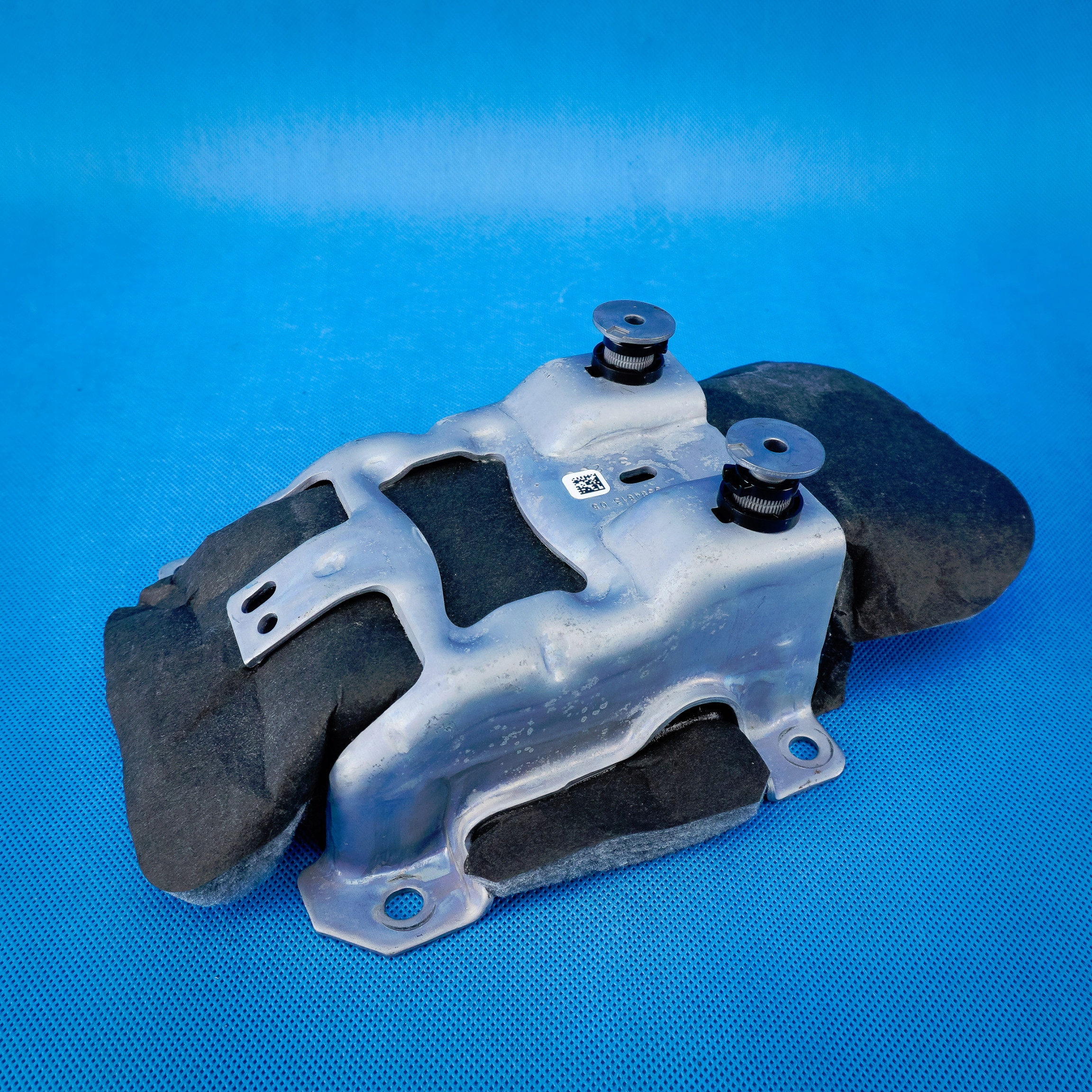 bracket tunnel middle BMW X3 G01 X4 G02 51169384613 9384613