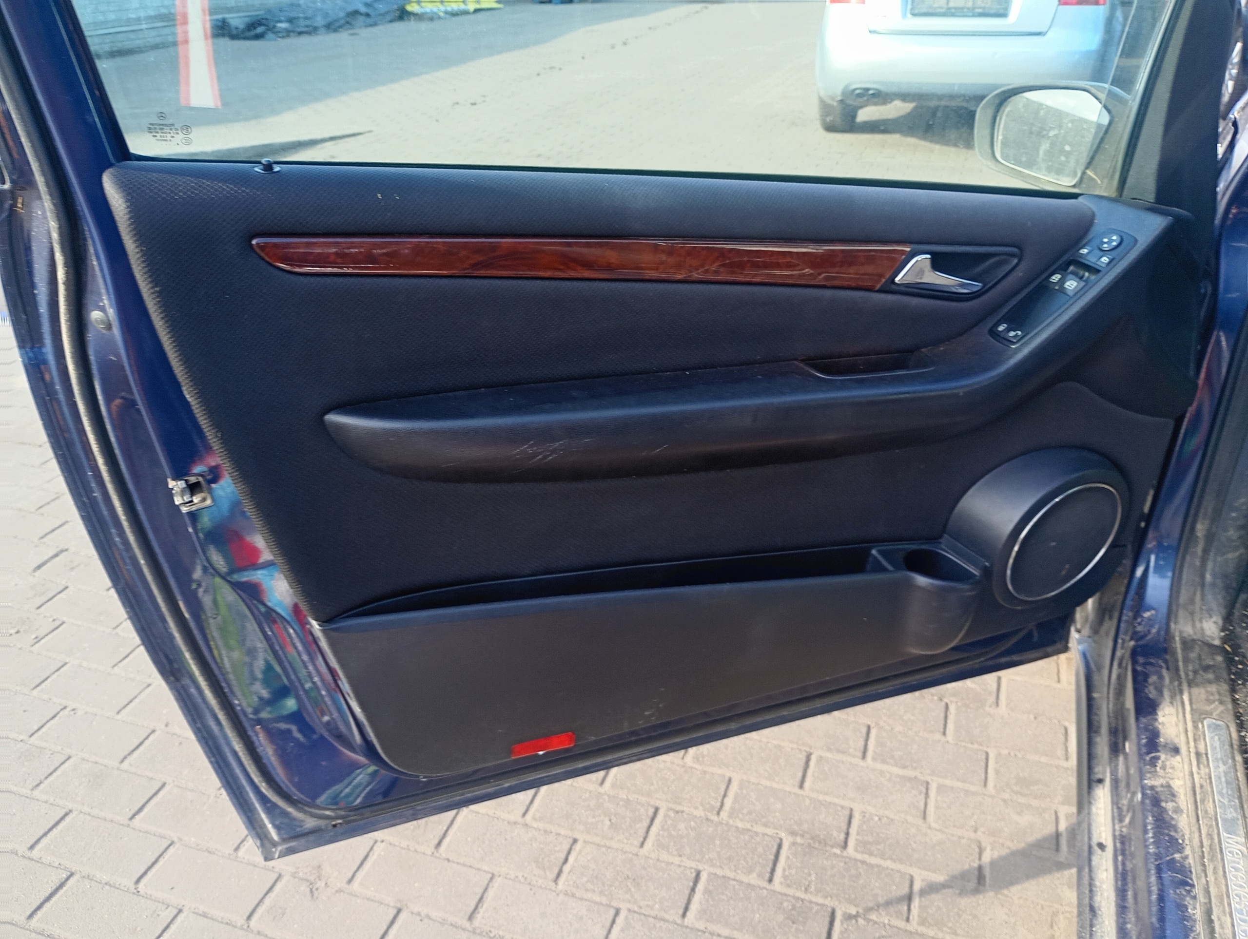 upholstery side left front Mercedes A-KLASA W169 04-12