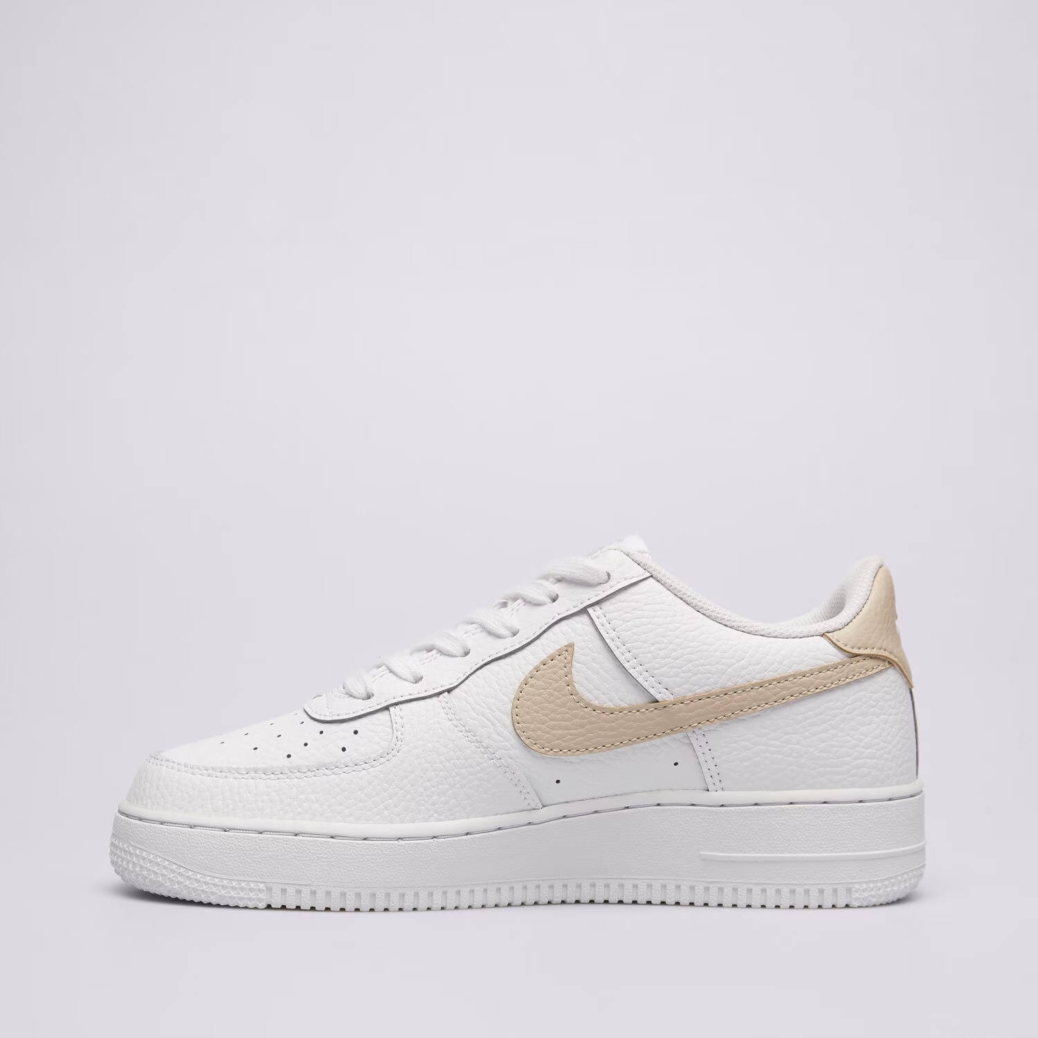 Boty Nike Air Force 1MS kůže tenisky bílé tenisky vel. 38.5 IO7403-102