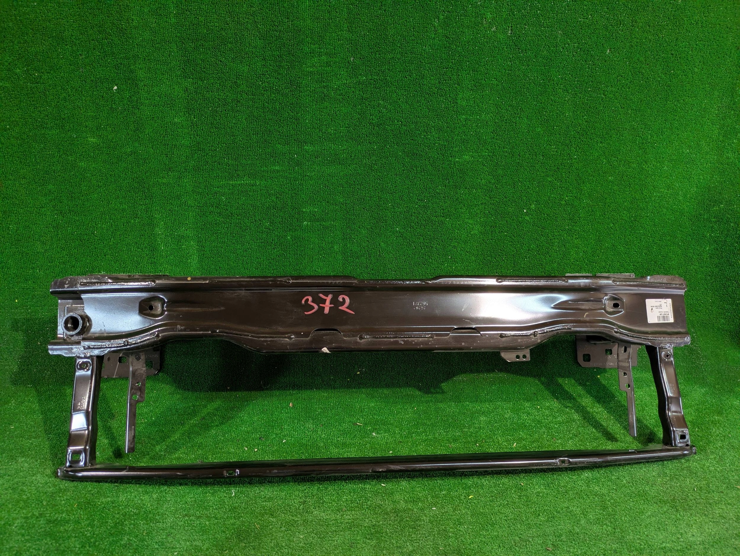 bumper support of the front front AUDI A3 8Y