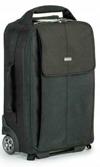 Think Tank Airport Advantage Black walizka foto na laptop 15″
