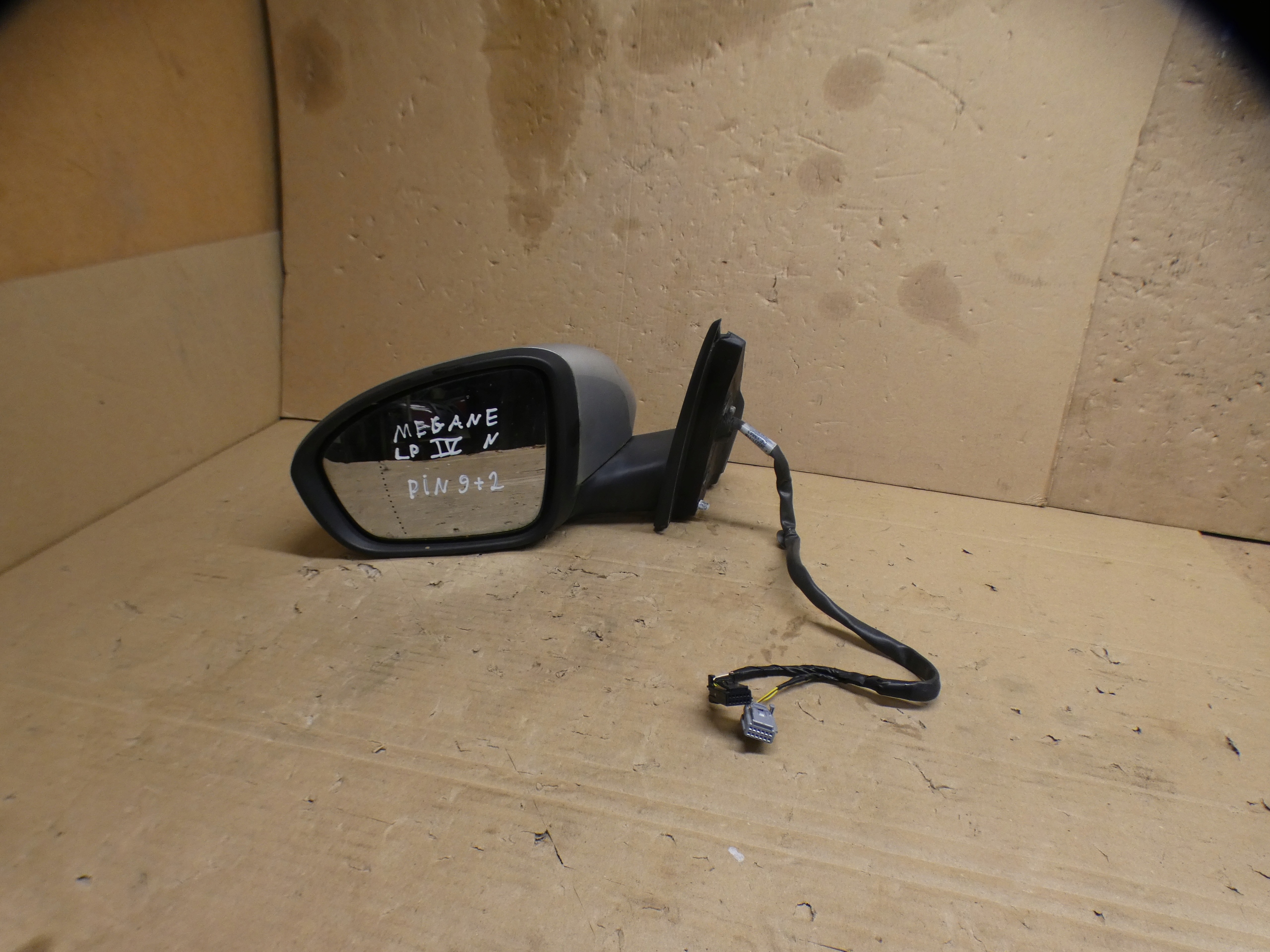 RENAULT MEGANE IV mirror left 9+2 PIN