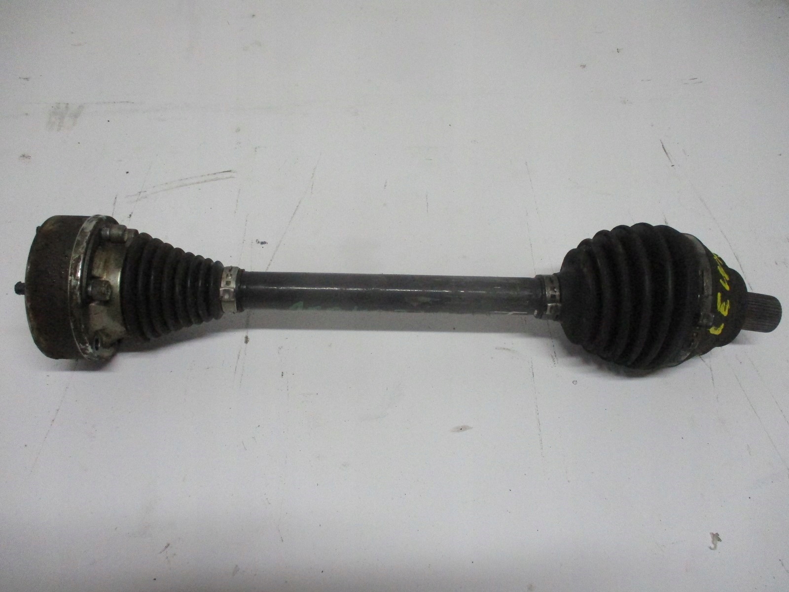 semi-axis left VW T-ROC 2GA 1,0TSI 1K0407271LE