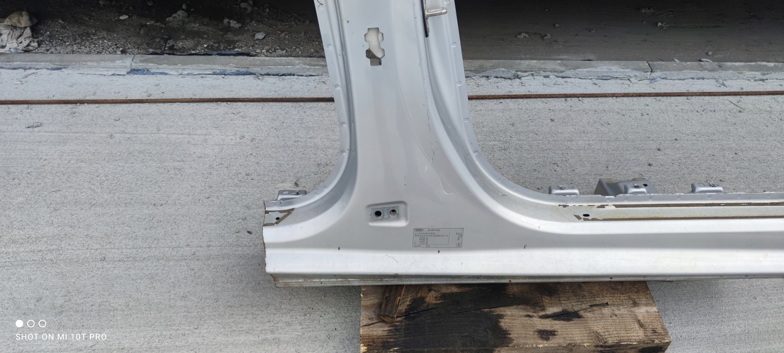 quarter threshold pillar B right AUDI A6 C7 LIFT