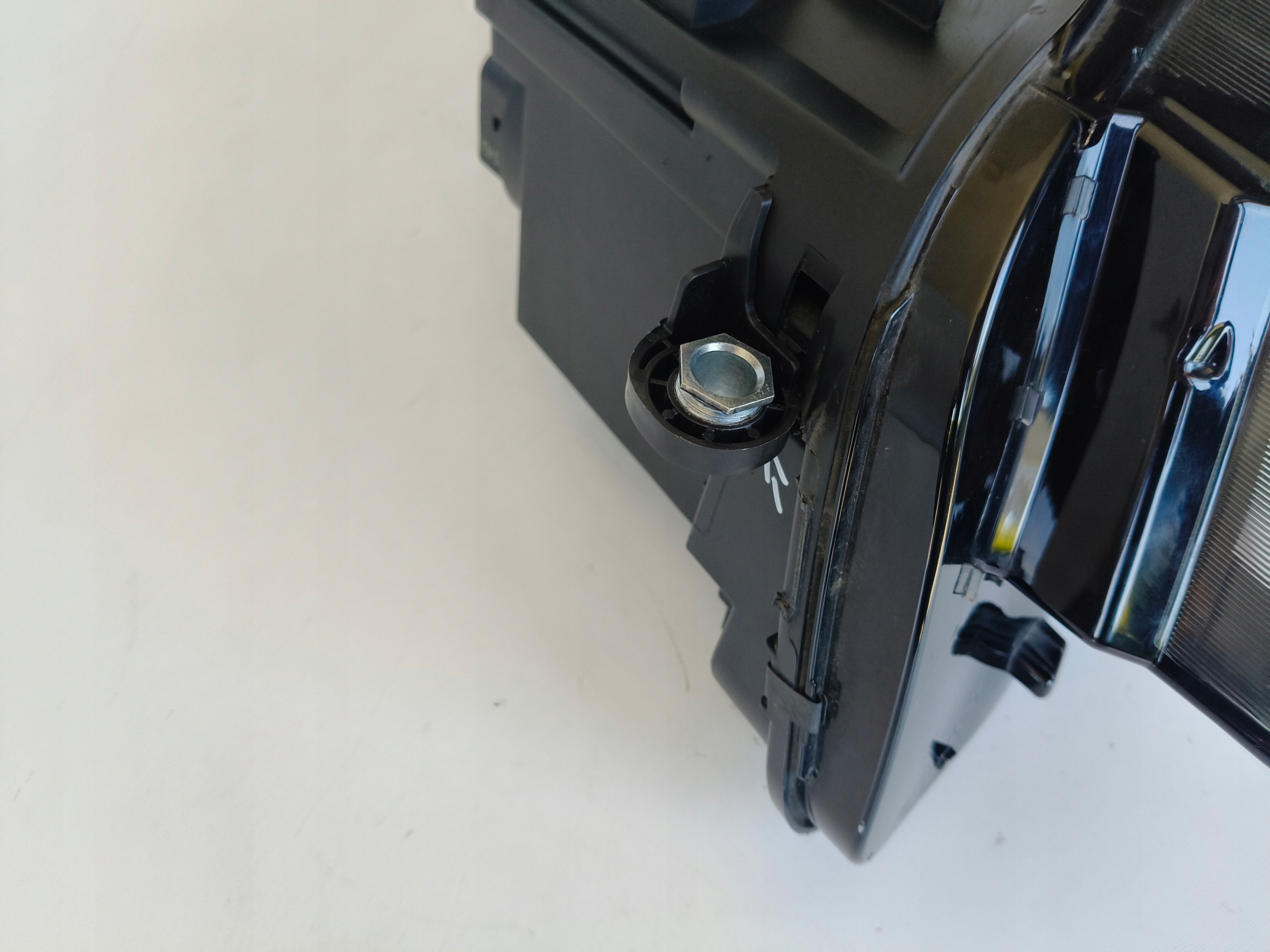 light left REFLEKTOR VW TIGUAN II 5NA 20- LIFT FULL LED