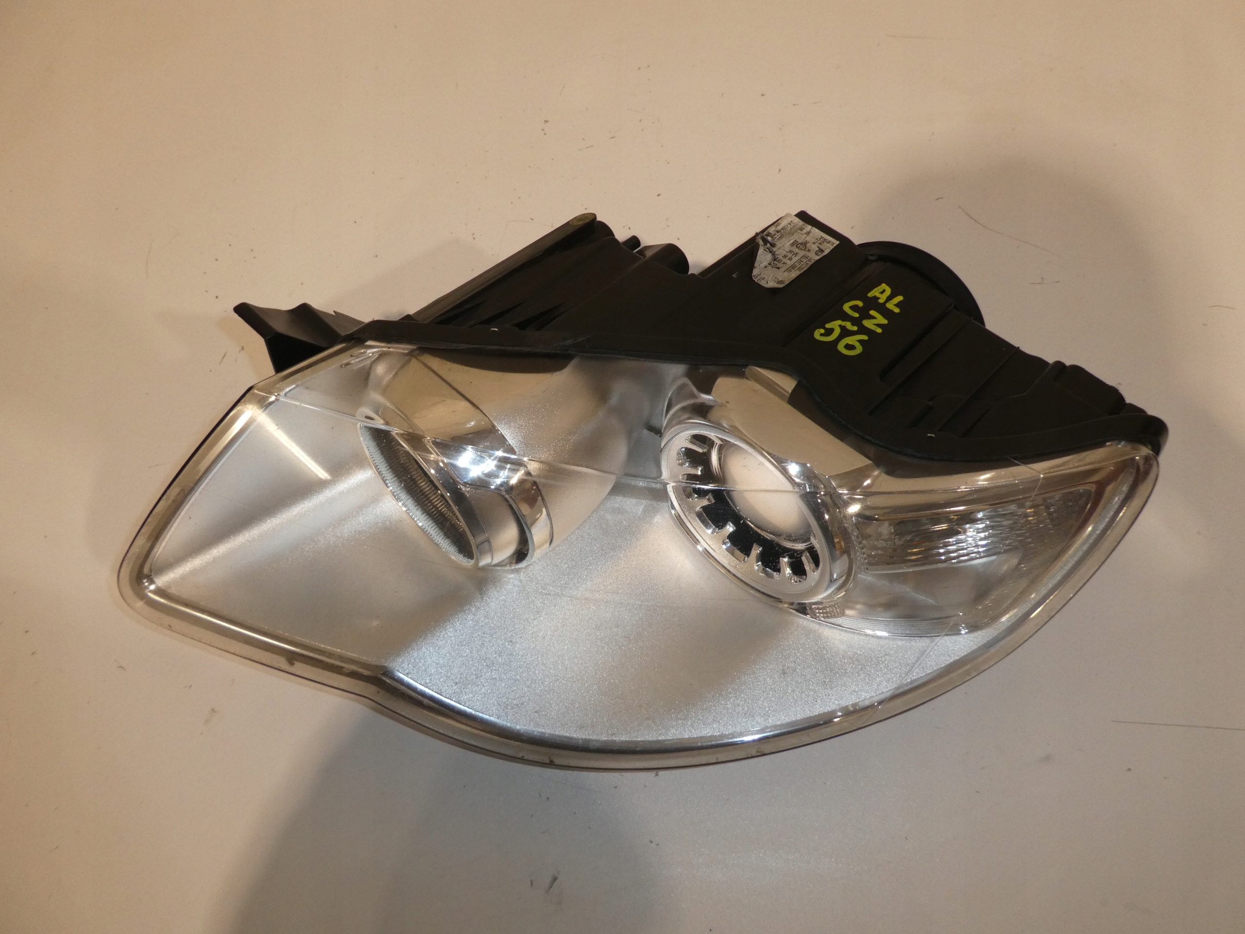 light front front left VW TOUAREG 7L LIFT 7L6941031