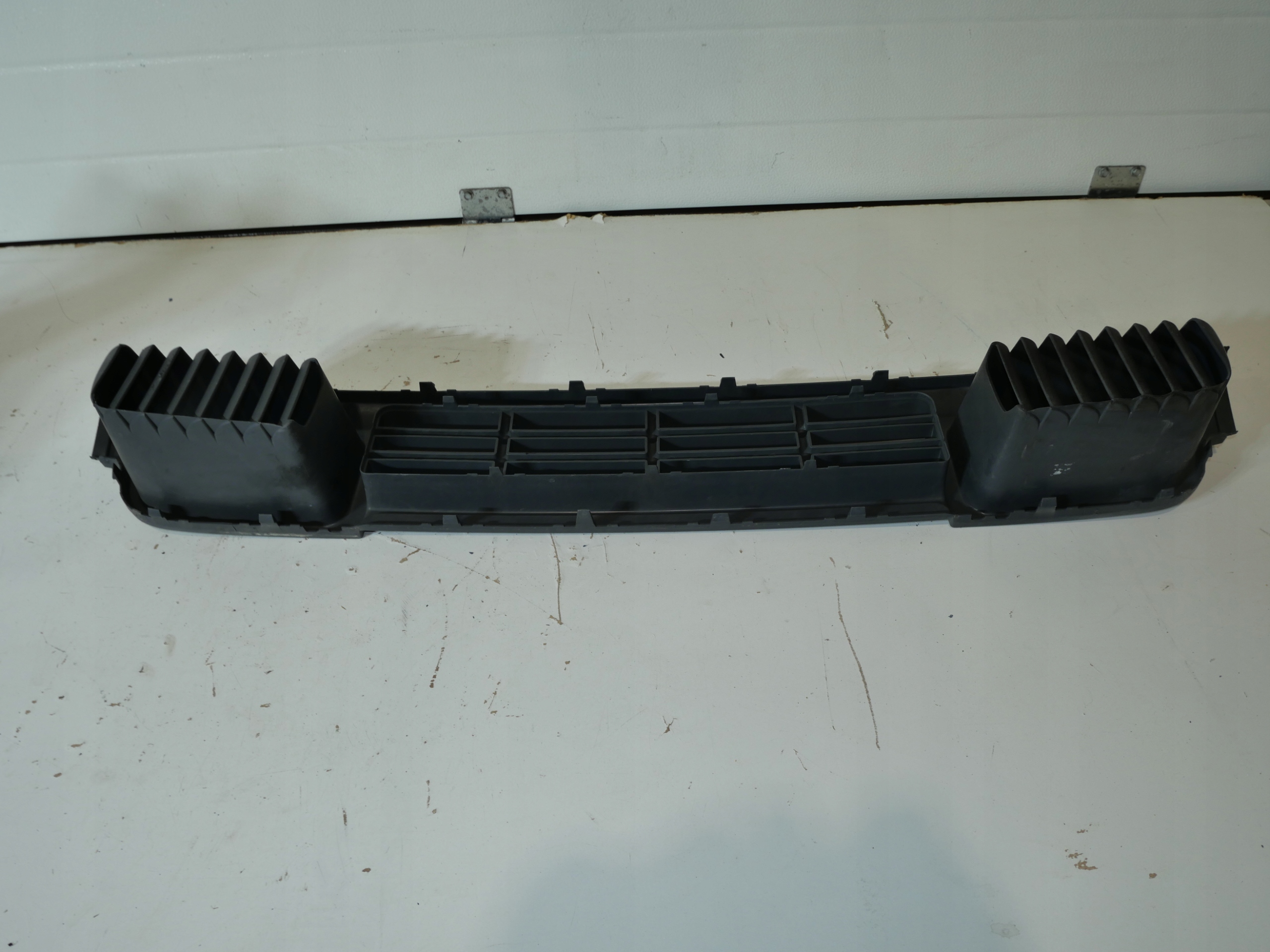 VW T5 griglia Paraurti 7H0807719