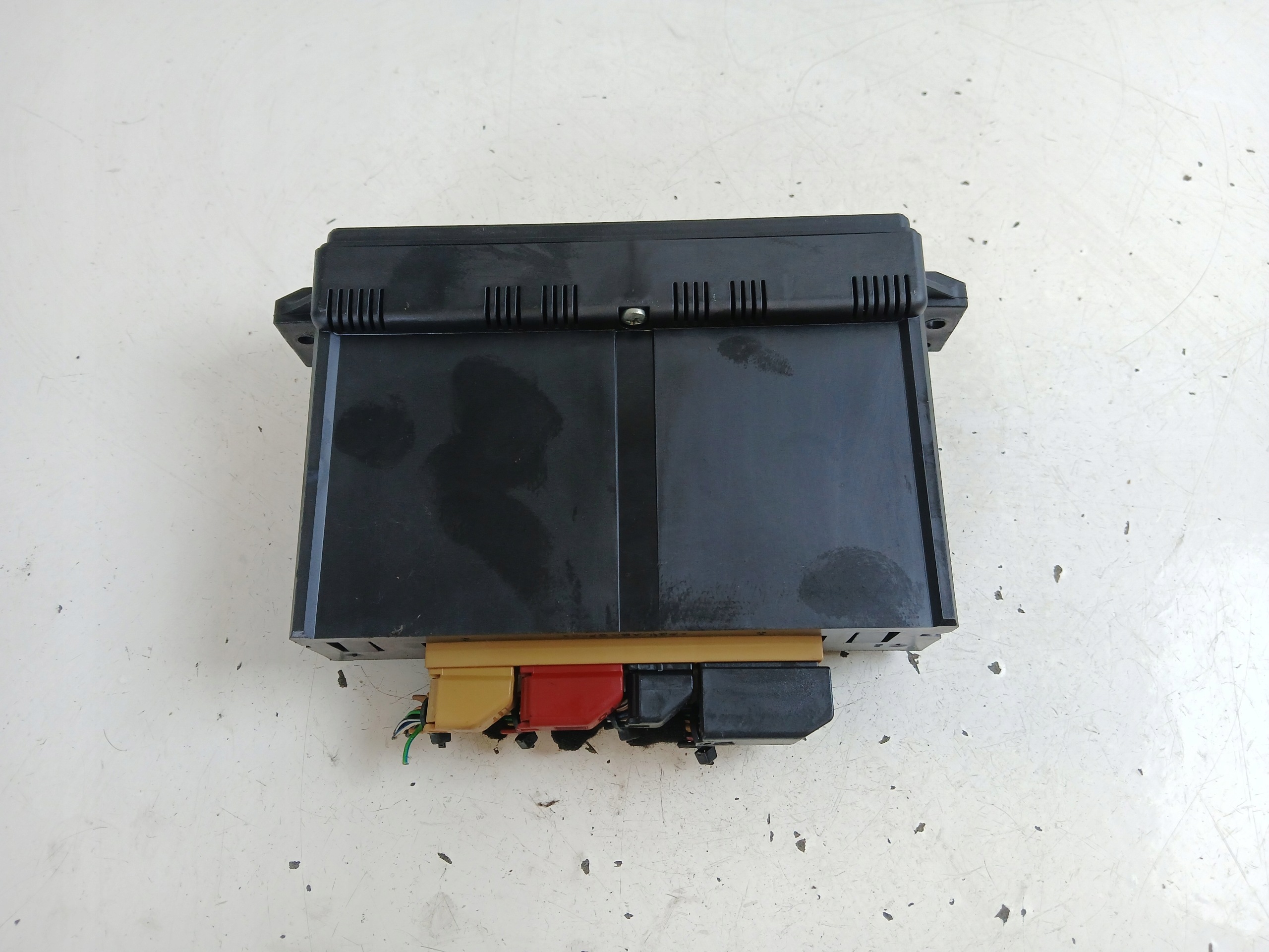 AUDI A4 B5 Unite commande clima 8D0820043D