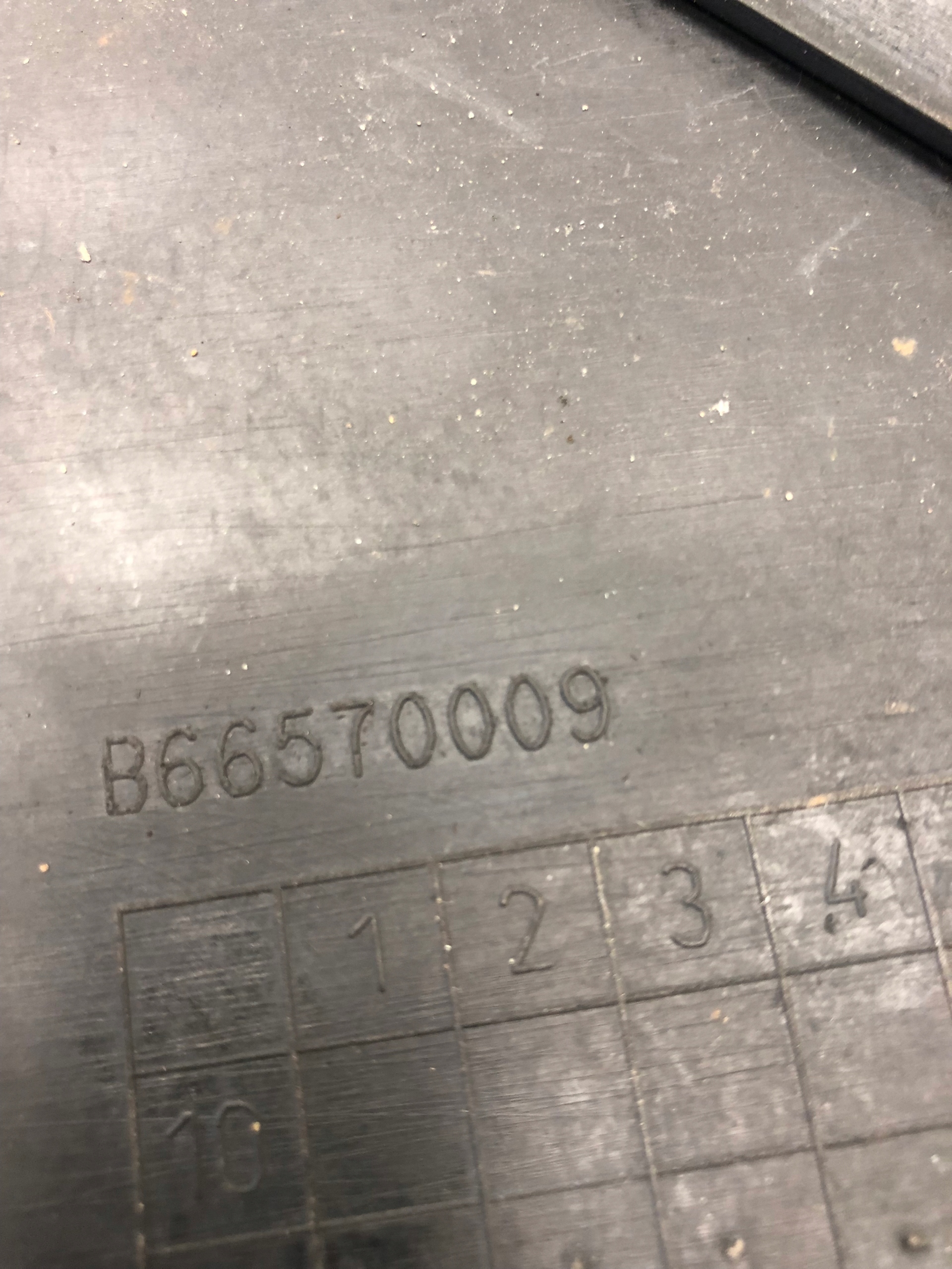 mats rubber MERCEDES SPRINTER W906 B66570009