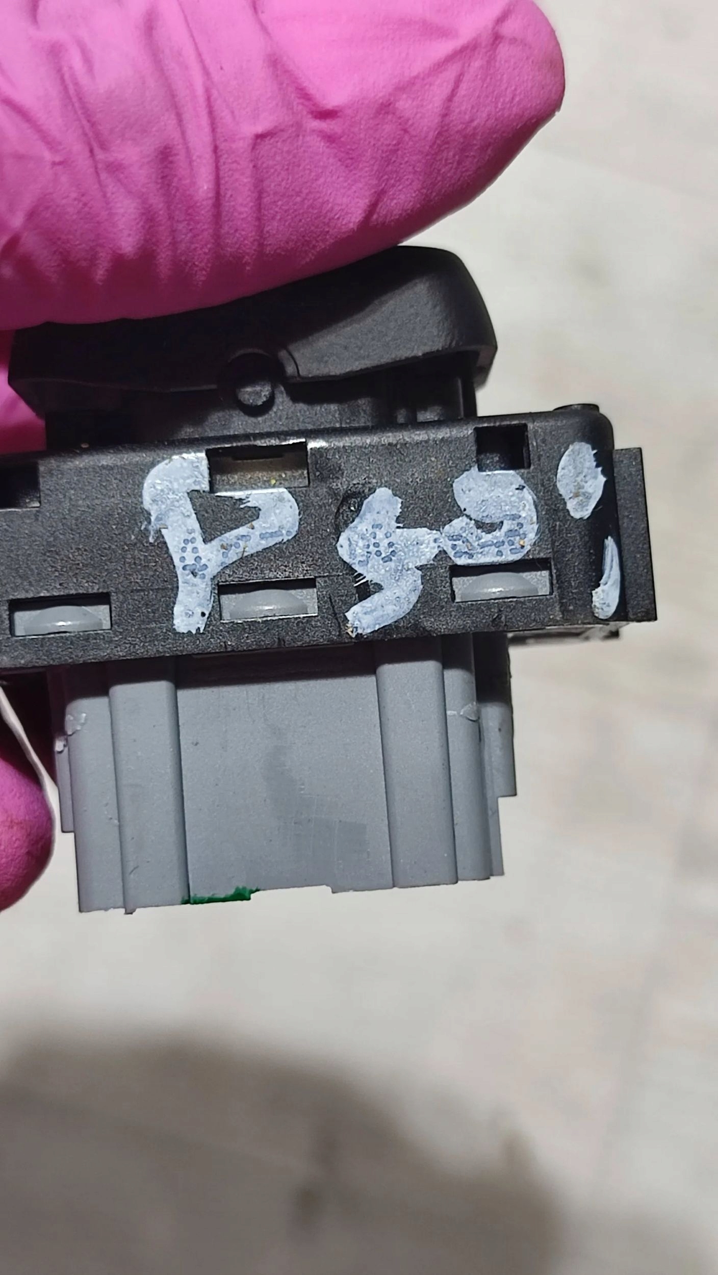 Peugeot 508 II 22r 1.2 switch control seat