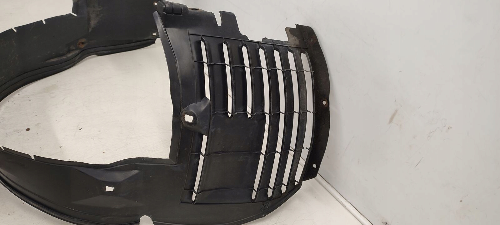 podblatník předek přední pravé Mercedes W140 3,2
