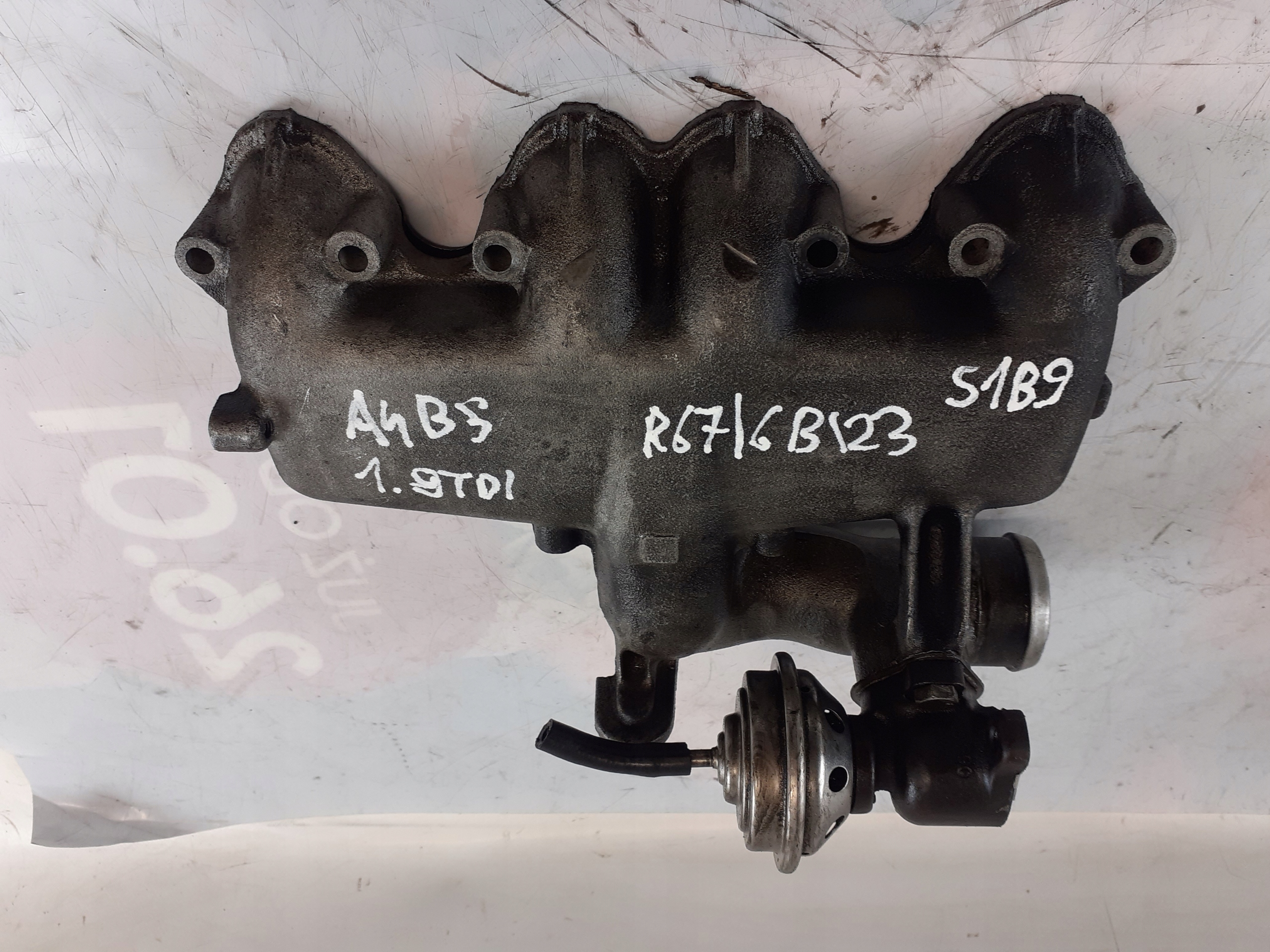 intake manifold Z EGR AUDI A4 B5 1,9 90KM