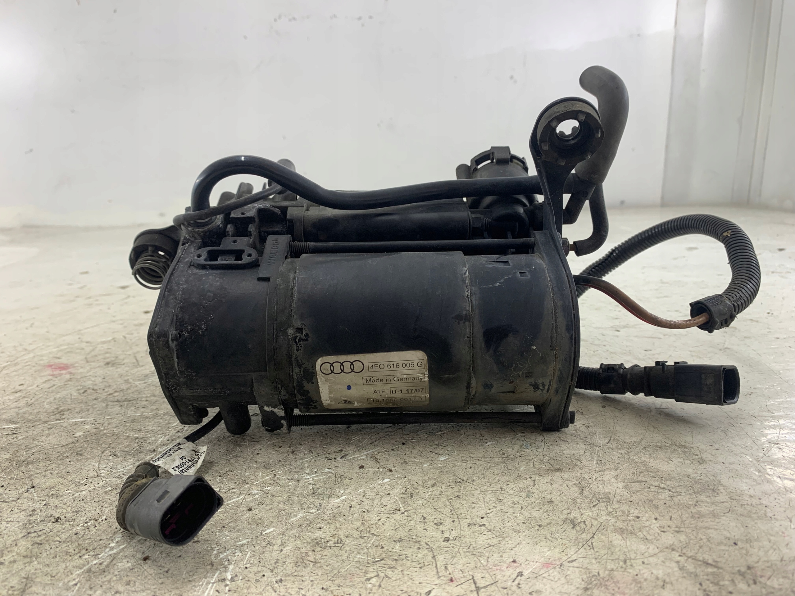 AUDI A8 D3 Compressore Compressore Della sospensione 4E0616005G