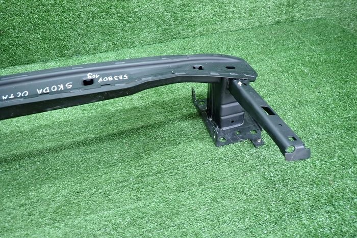 SKODA OCTAVIA IV bumper support front front 5E3807109