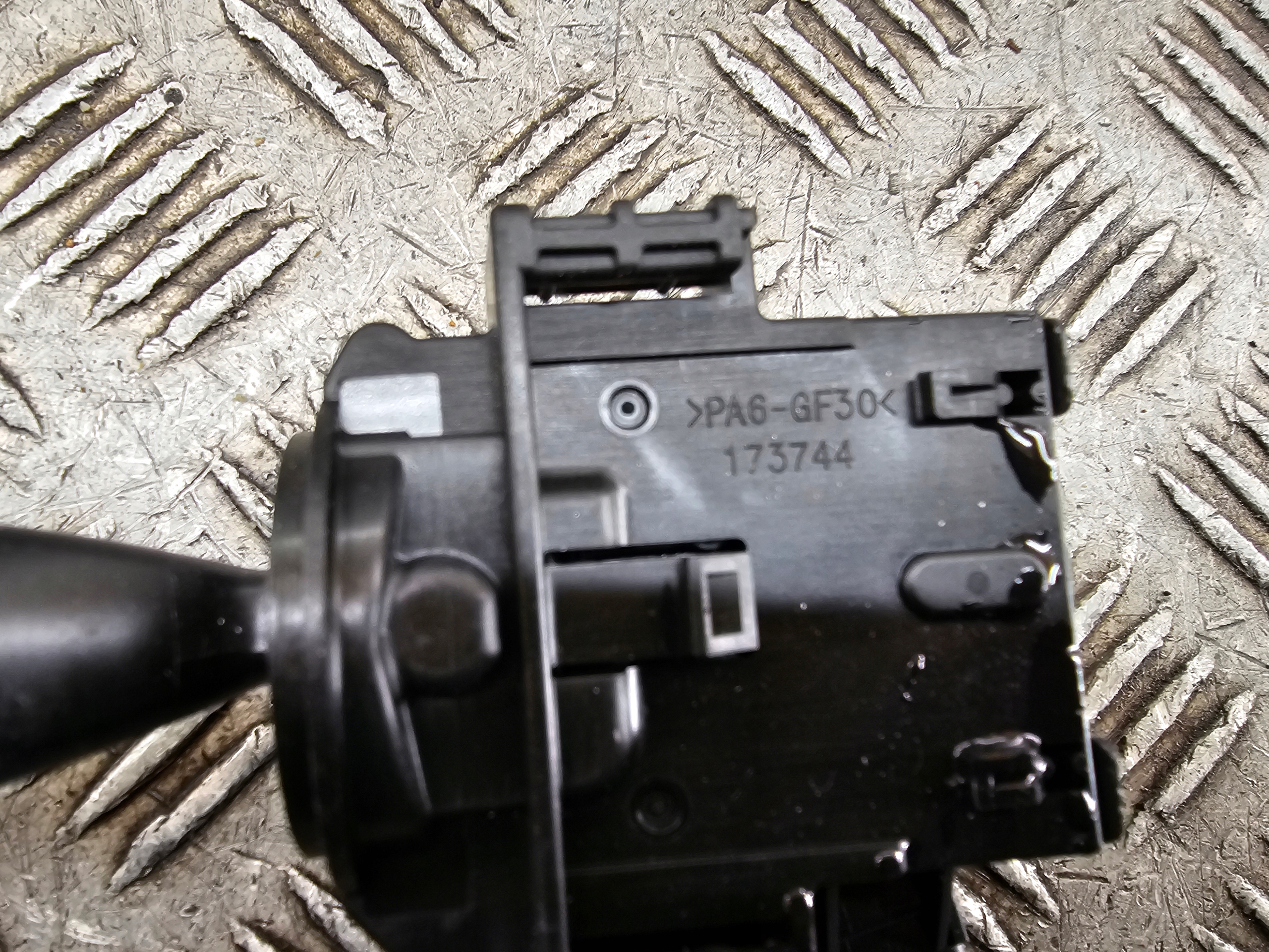 Schalter Blinkleuchten Leuchten SUZUKI SWIFT MK6 173744