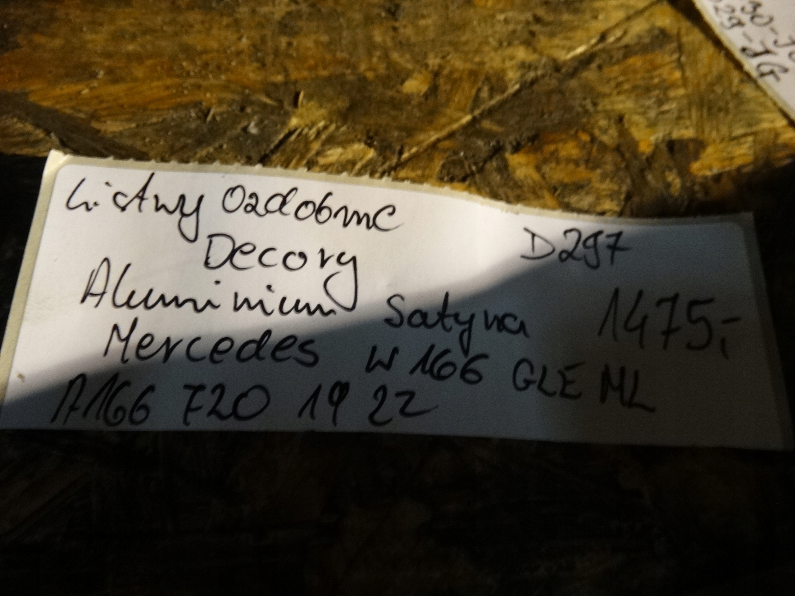 lišty OZDOBNE DECORY SATYNA MERCEDES ML W166 1