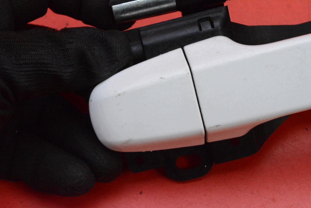 handle right front front 040 TOYOTA YARIS 3 III 3D HB LIFT 14-17