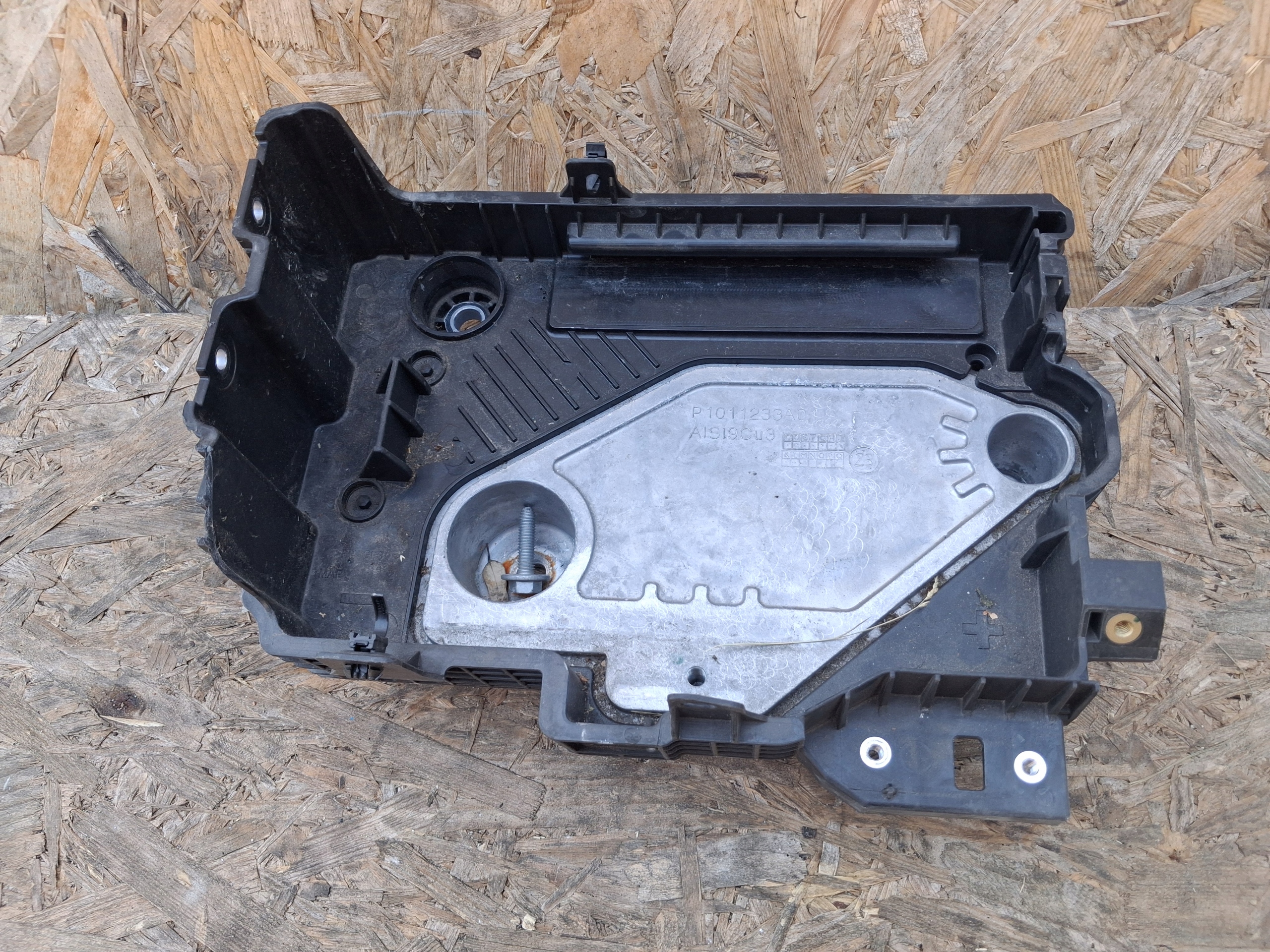držiak Obal akumulátora RENAULT CAPTUR II 1.0 TCE P1011233A01