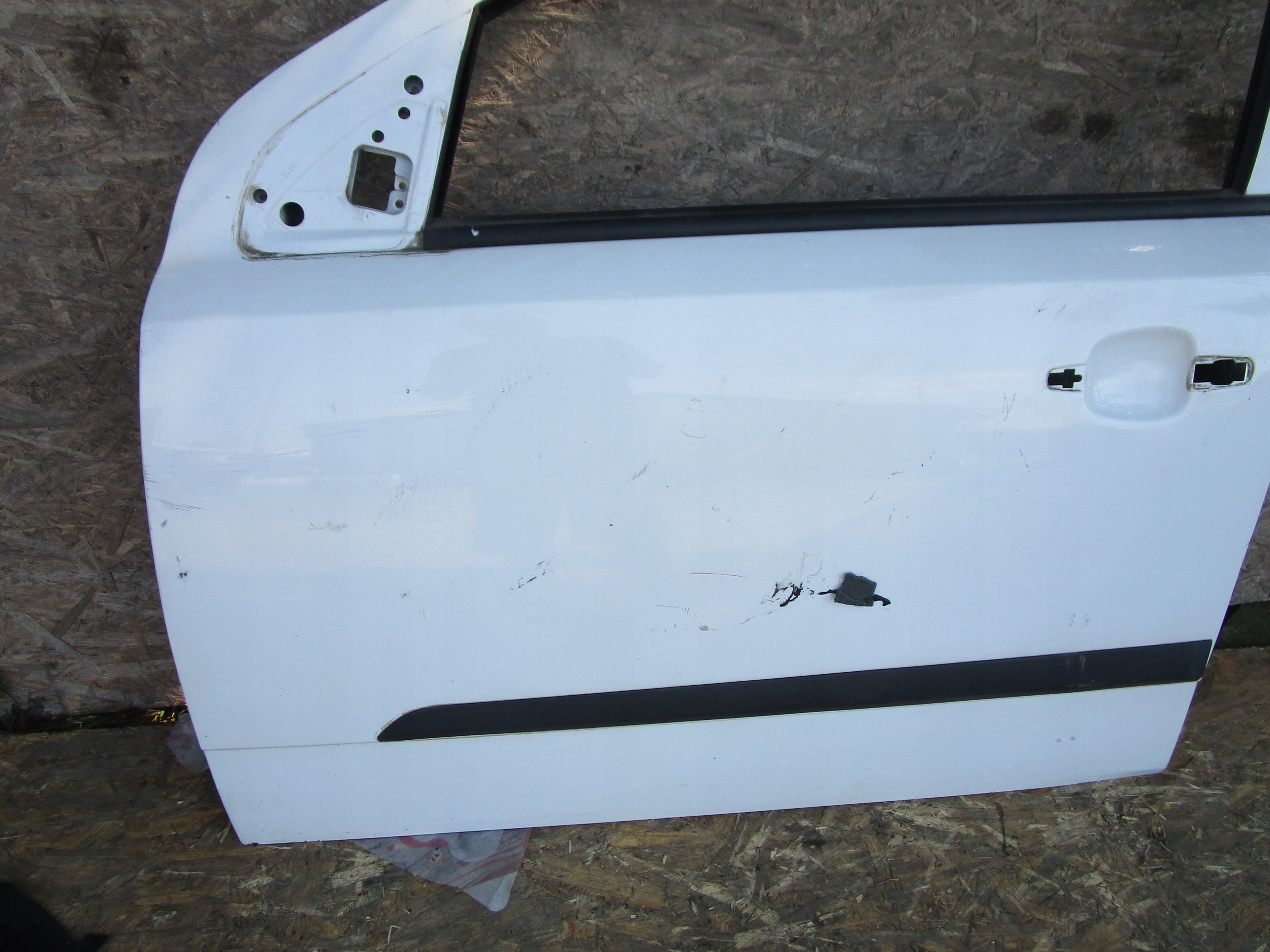 Drzwi przód lewe Opel Astra III 3 Producent części Opel OE