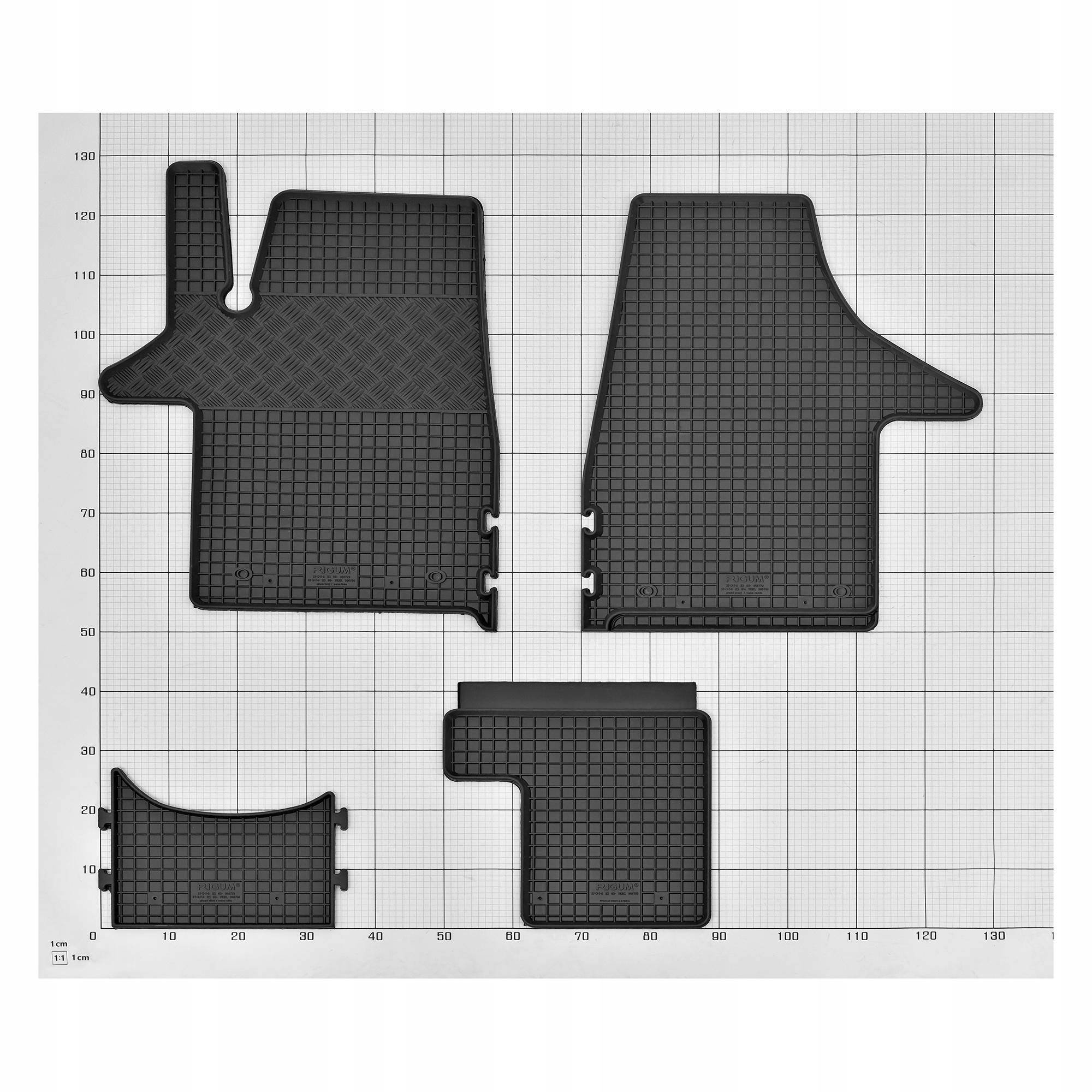 Zestaw dywaników do VW T6 Transporter/Caravelle 8 miejsc od 2015 do 2019 Waga produktu z opakowaniem jednostkowym 8 kg