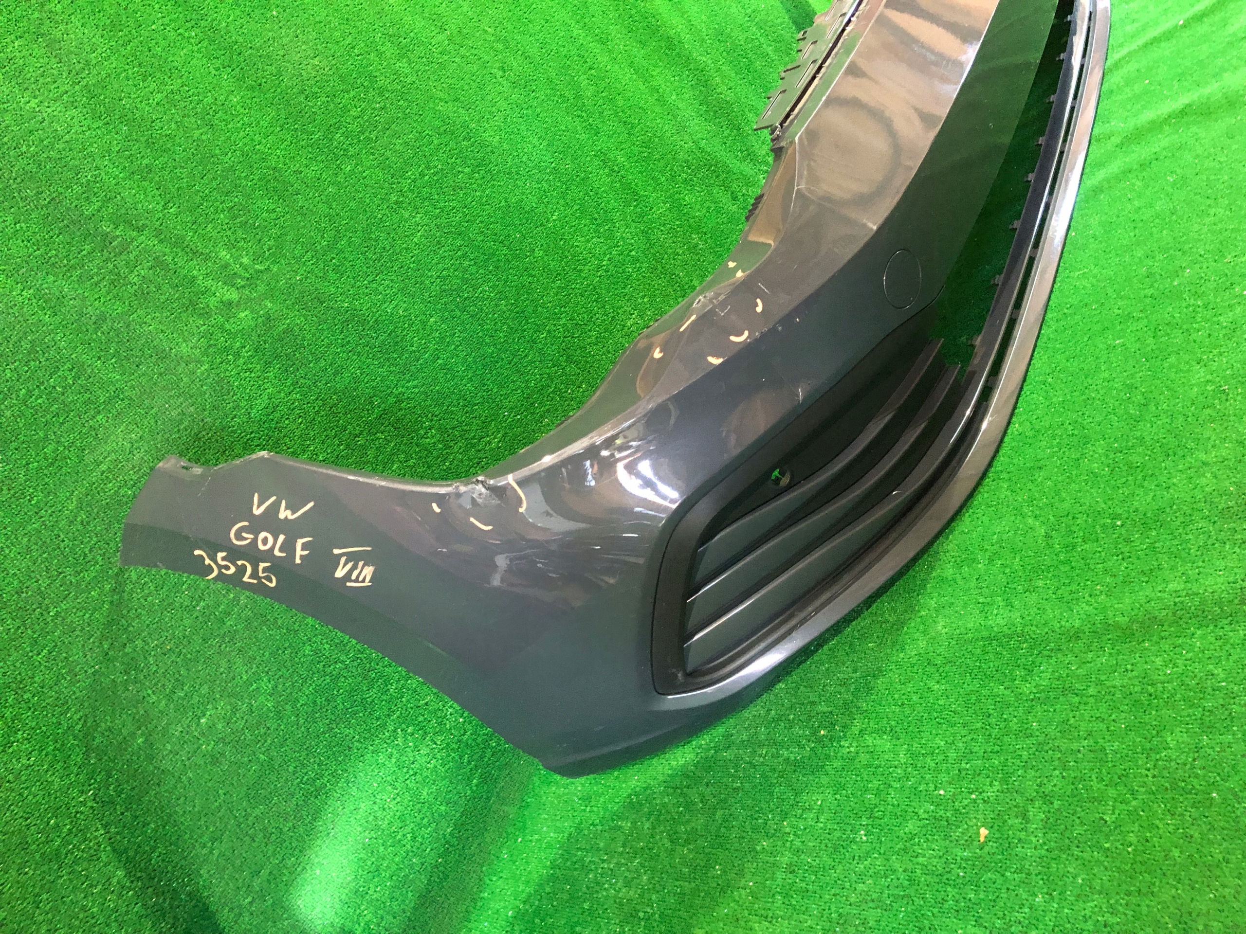 VW GOLF VIII 5H Frontstoßstange vorne NR.Z3523