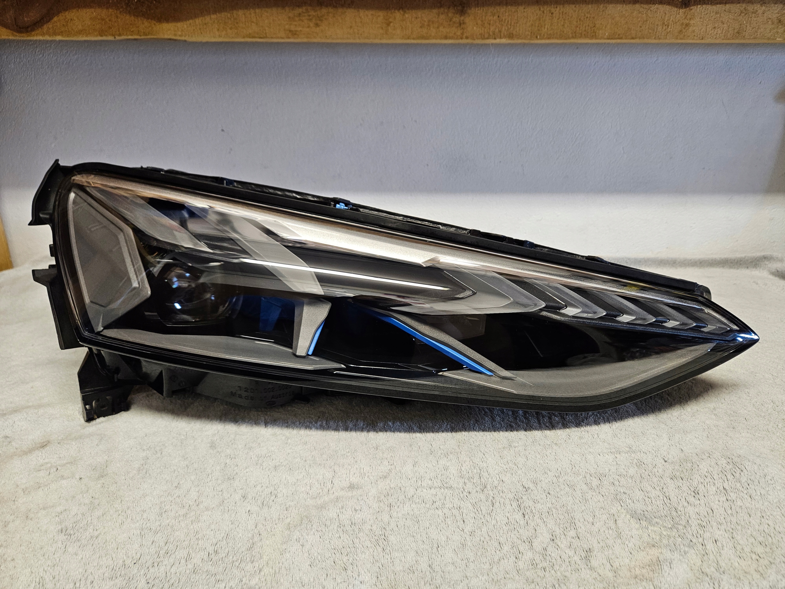 AUDI Е-трон GT LASER ФАРА