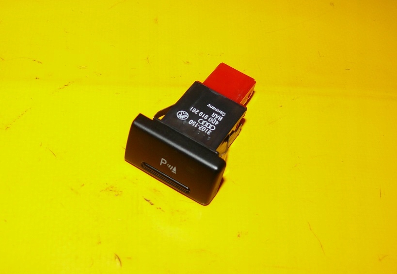 button switch CZUJNIKOW PDC AUDI A8 D2 LIFT