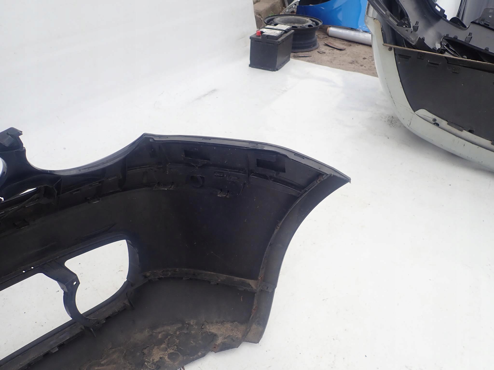 VW POLO IV 4 OKULAR 01-05 bumper front washer