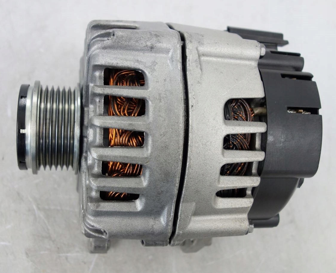 AUDI A6 4G Q7 3.0 TDI 059903019L генератор 180A